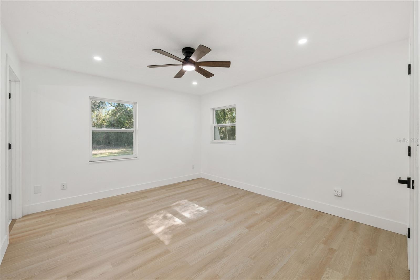 Image 11 of 39 For 8807 Overlook Drive