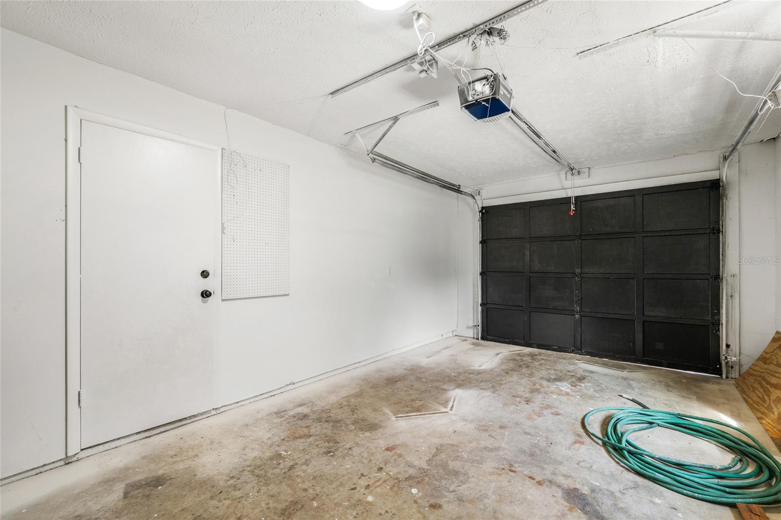 Image 17 of 39 For 8807 Overlook Drive