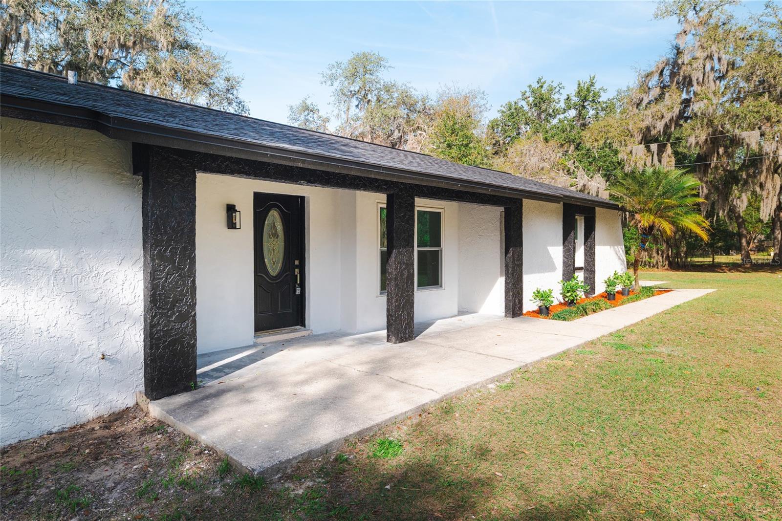 Image 21 of 39 For 8807 Overlook Drive