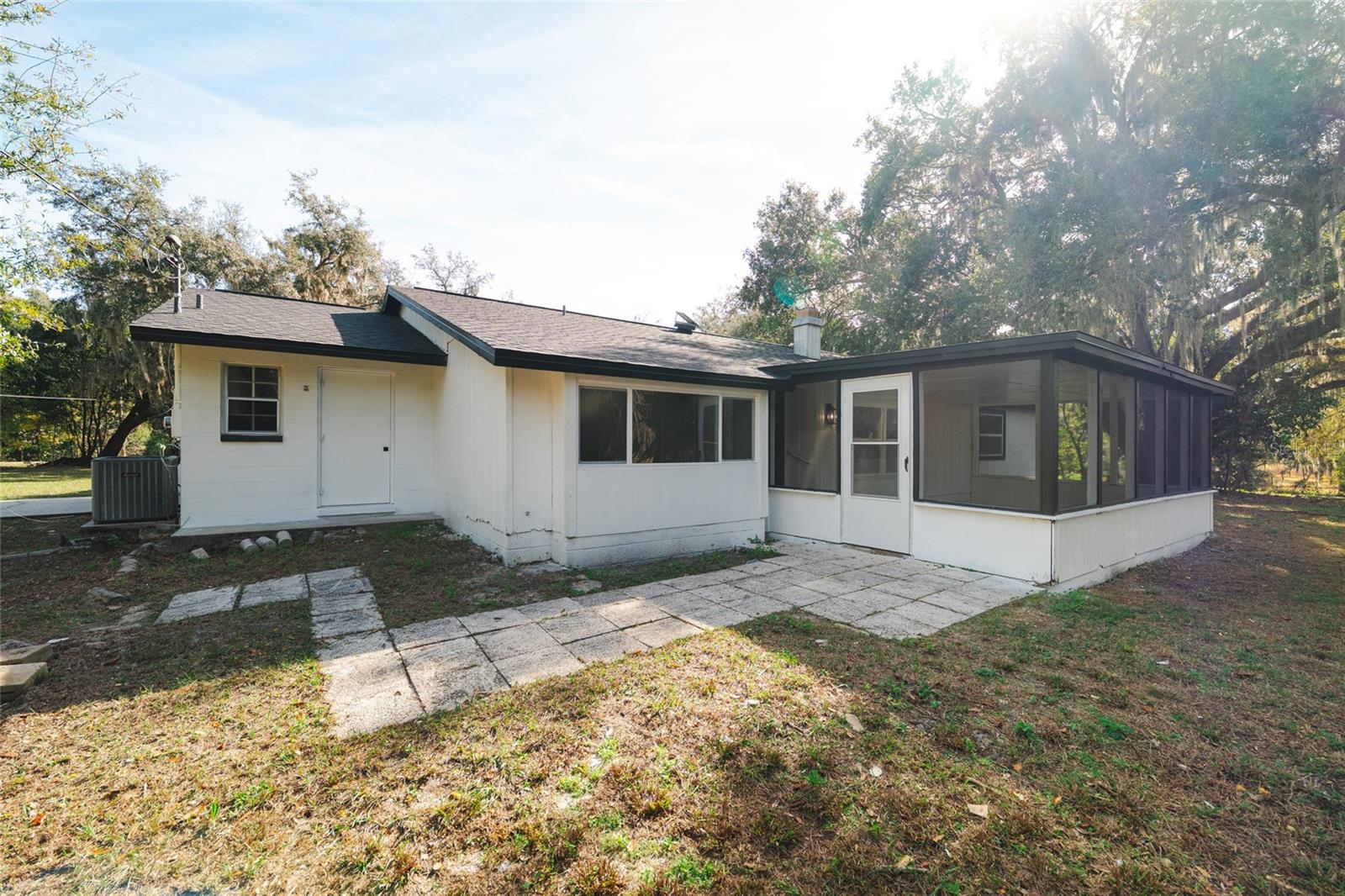 Image 22 of 39 For 8807 Overlook Drive