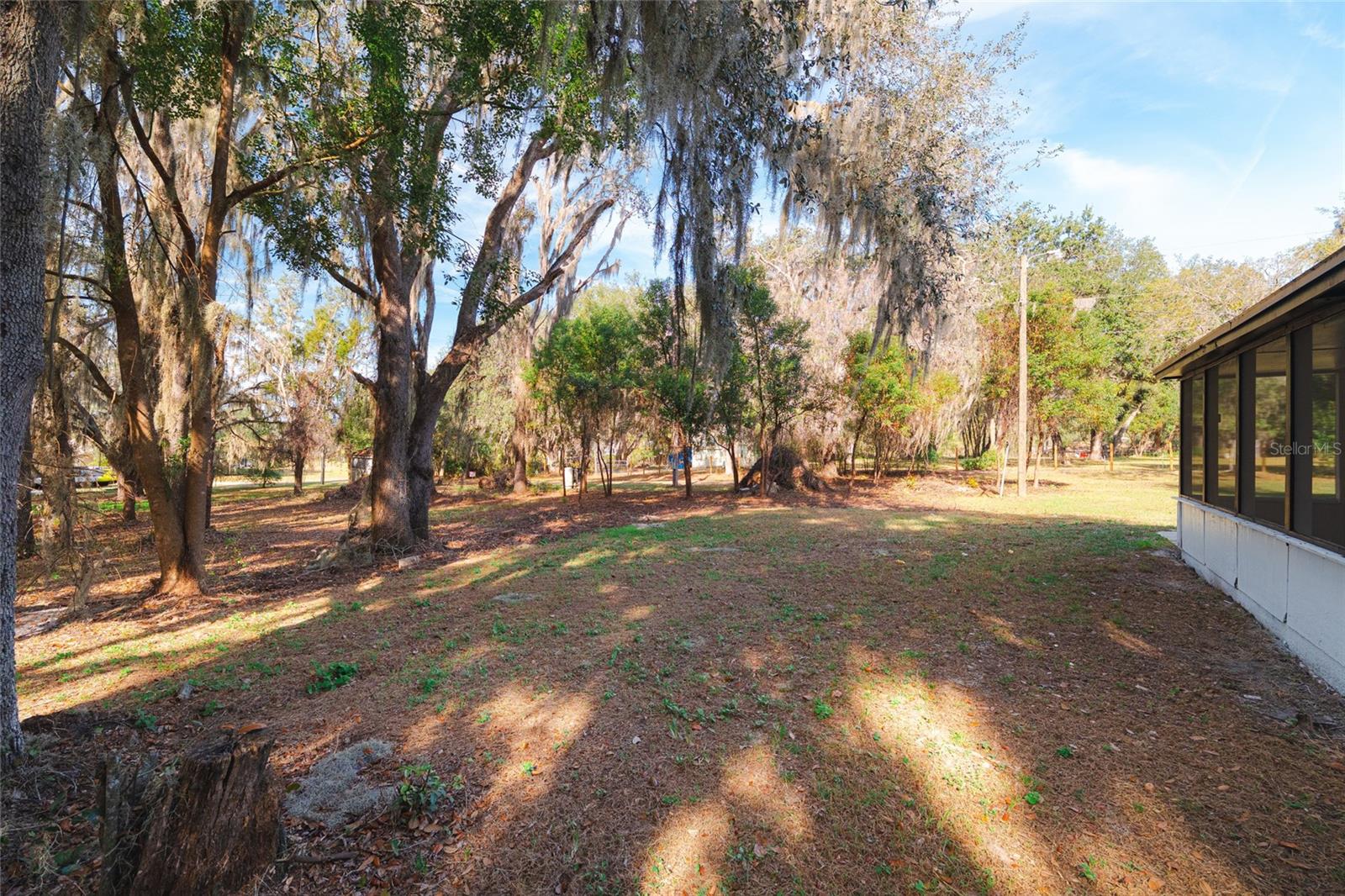 Image 24 of 39 For 8807 Overlook Drive