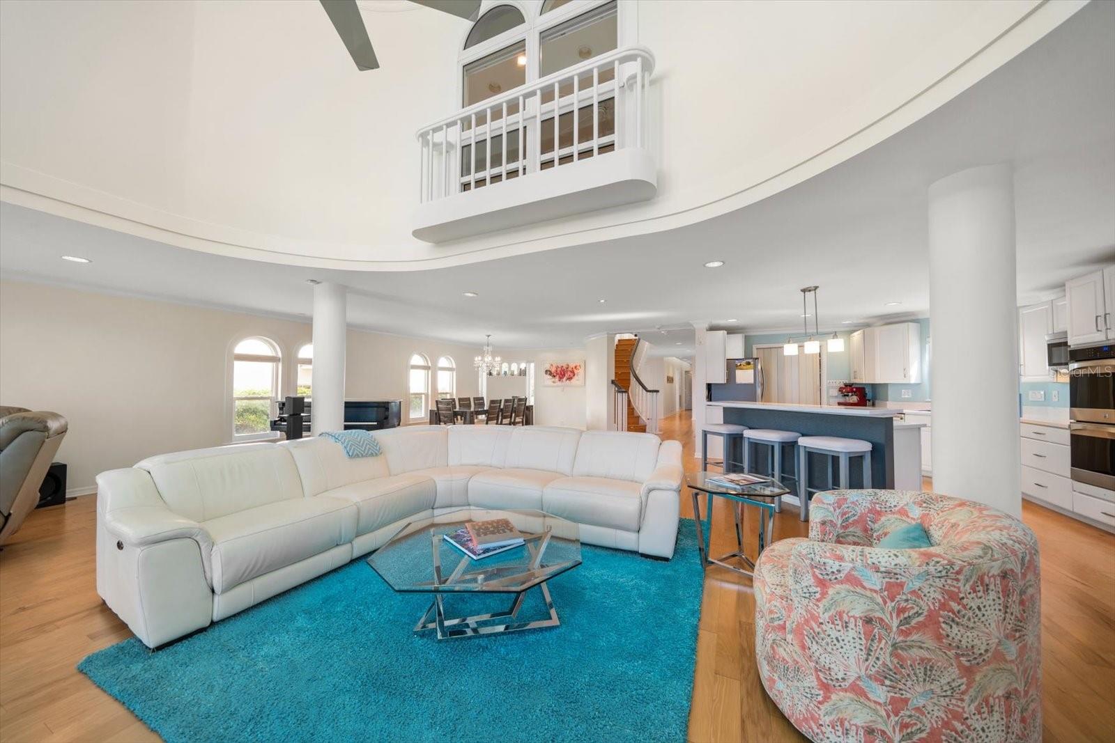 Image 12 of 73 For 15564 Gulf Boulevard