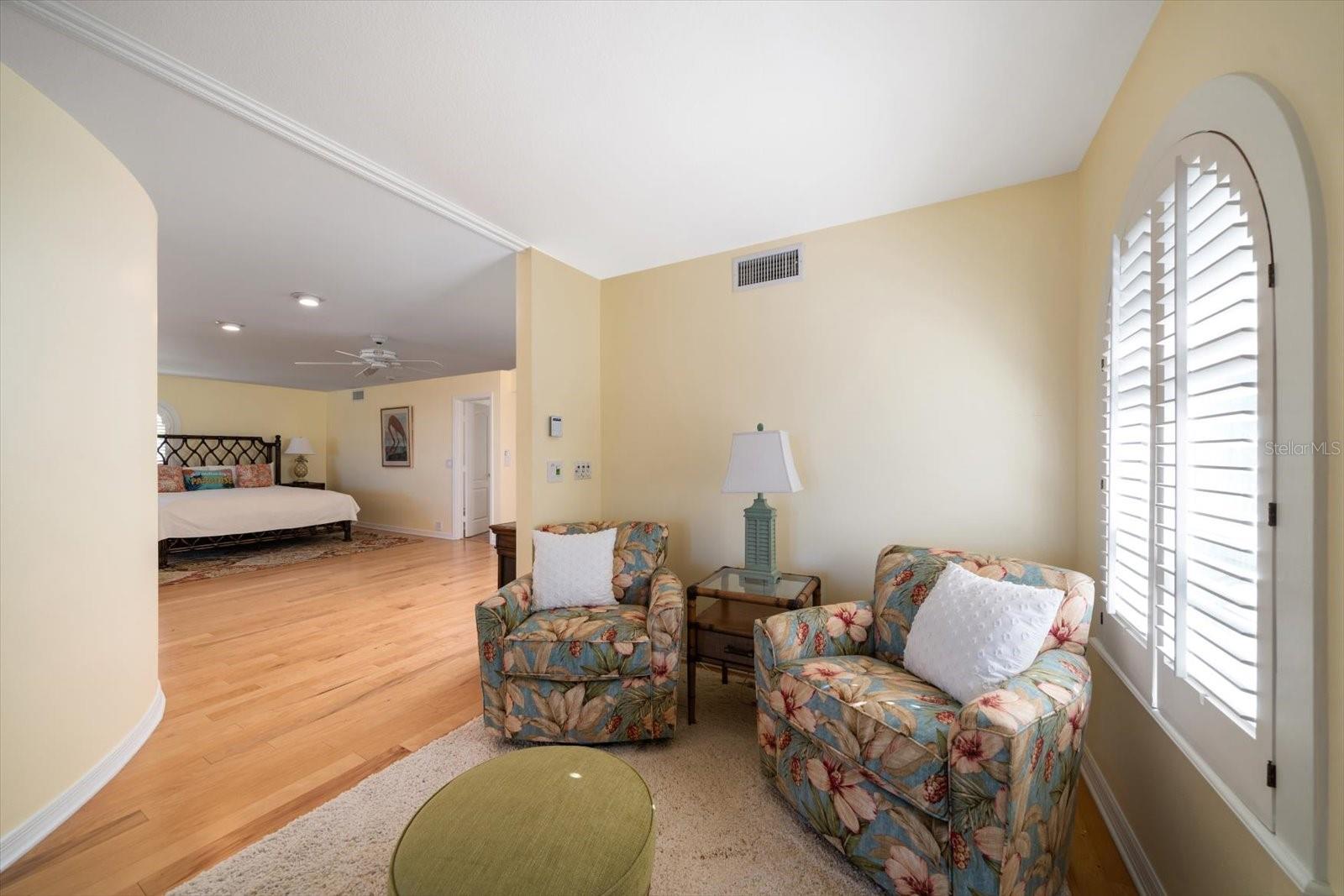 Image 28 of 73 For 15564 Gulf Boulevard