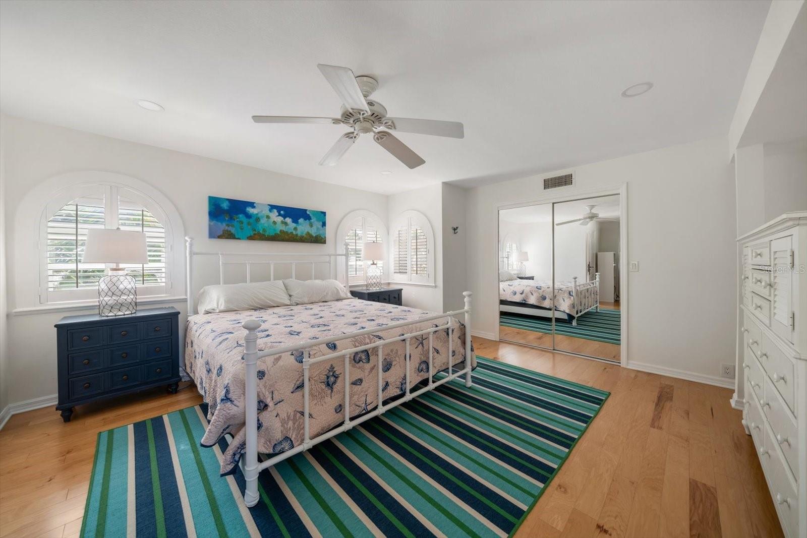 Image 38 of 73 For 15564 Gulf Boulevard