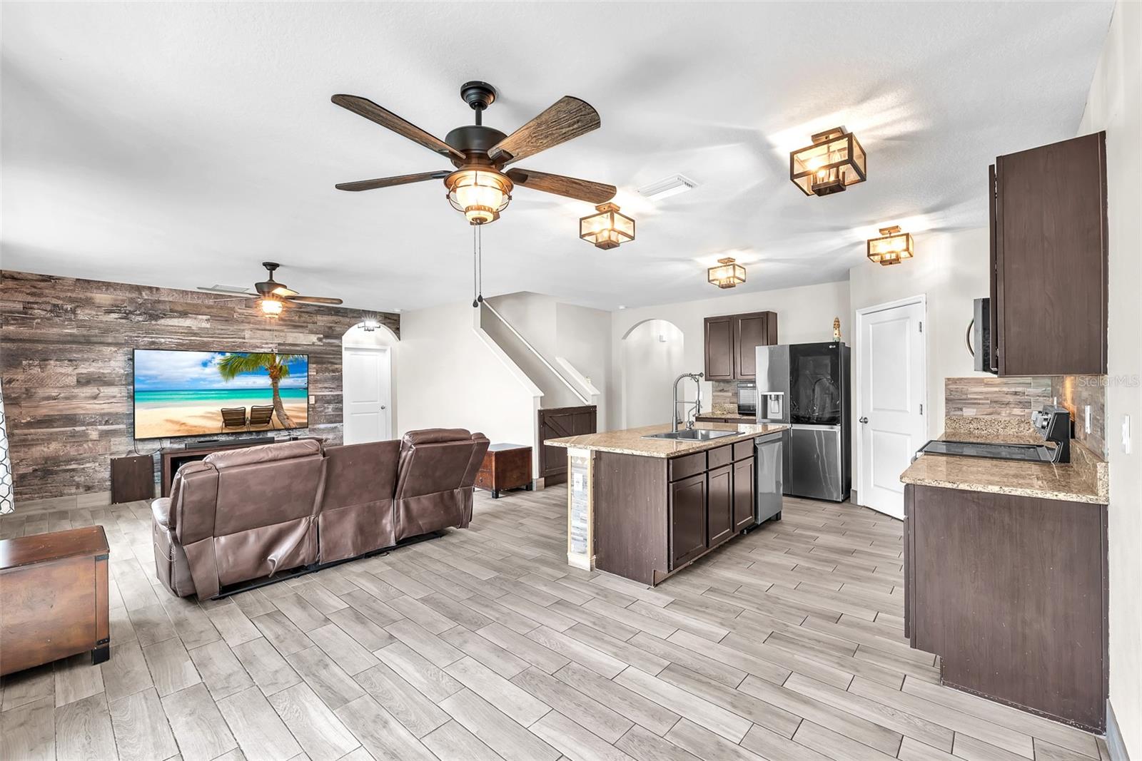 Image 11 of 28 For 14135 Arbor Pines Drive