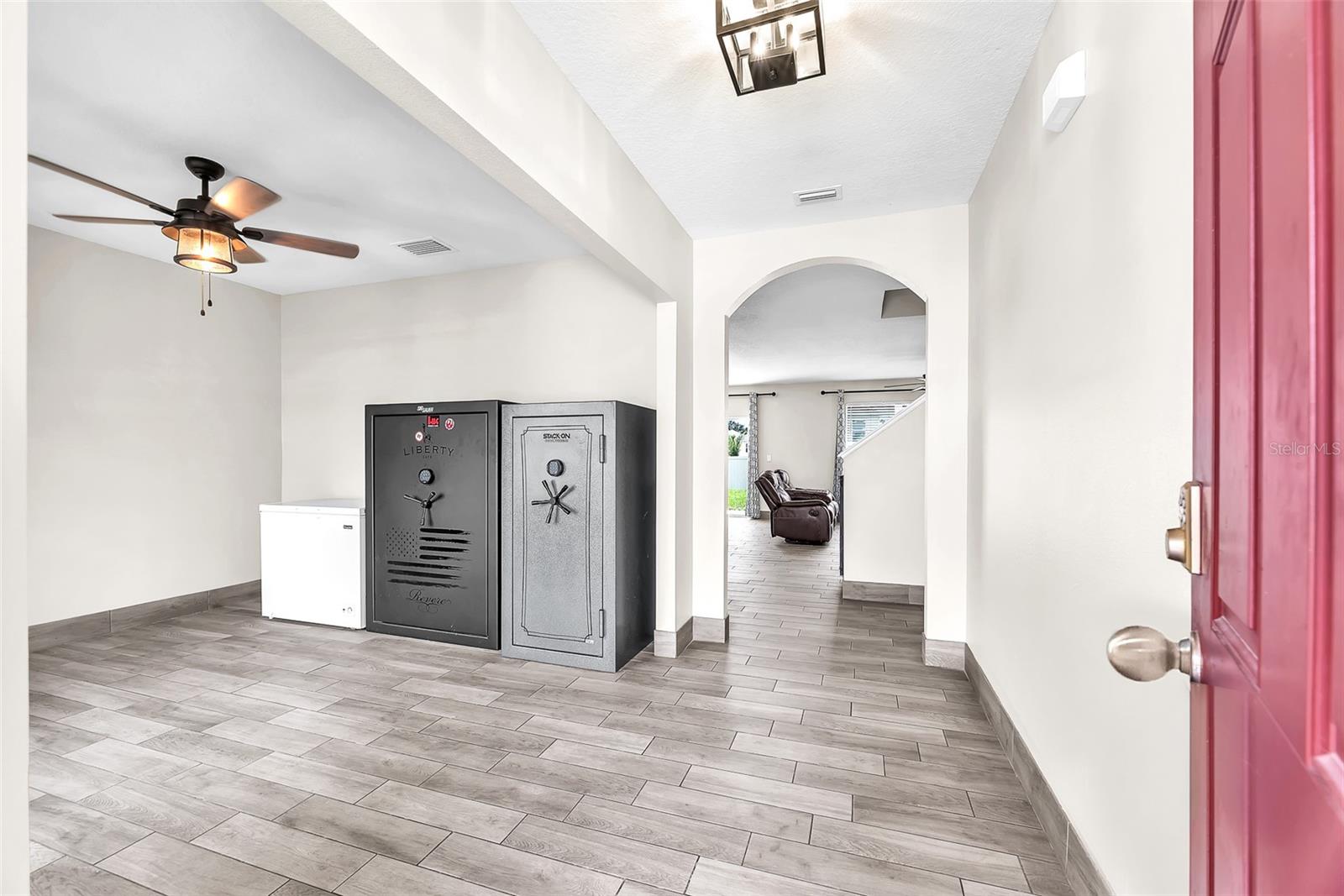 Image 3 of 28 For 14135 Arbor Pines Drive