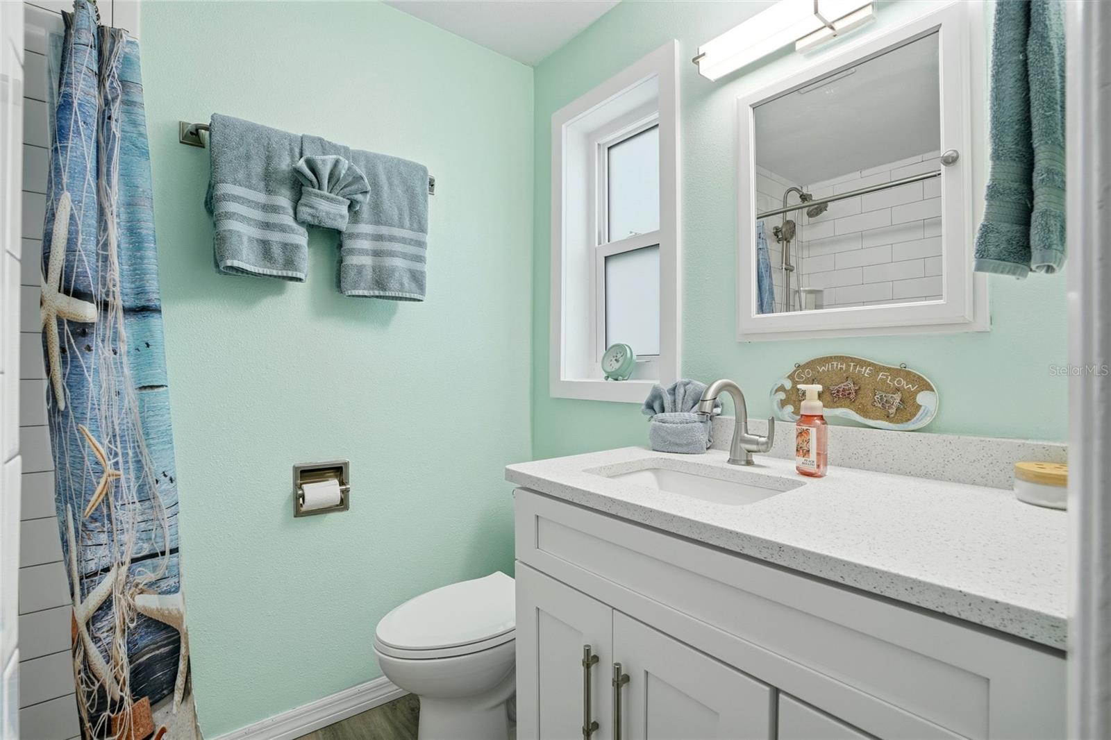 Image 19 of 41 For 921 Deville Drive E