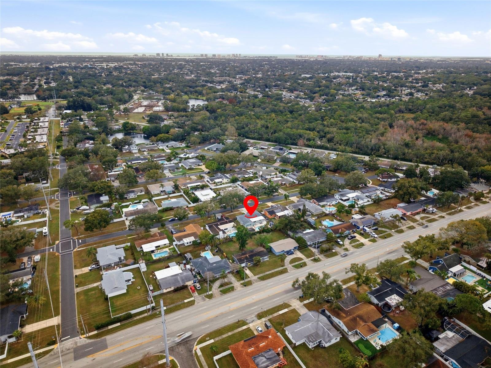 Image 37 of 41 For 921 Deville Drive E