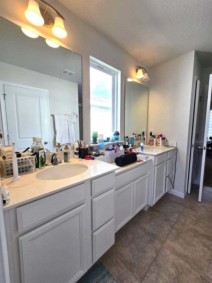 Image 14 of 22 For 10682 Old Sycamore Loop