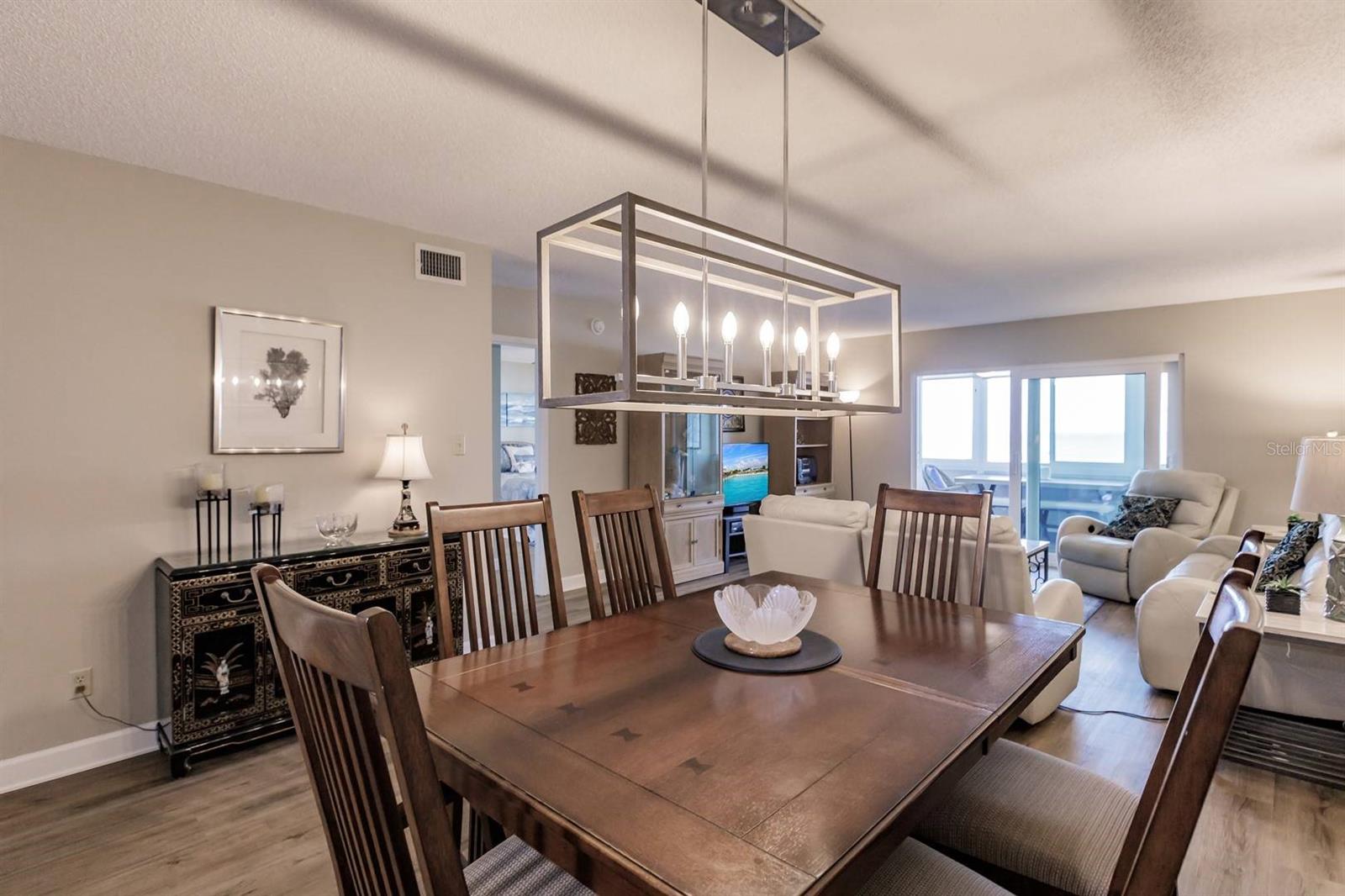 Image 10 of 27 For 1125 Peppertree Drive 701