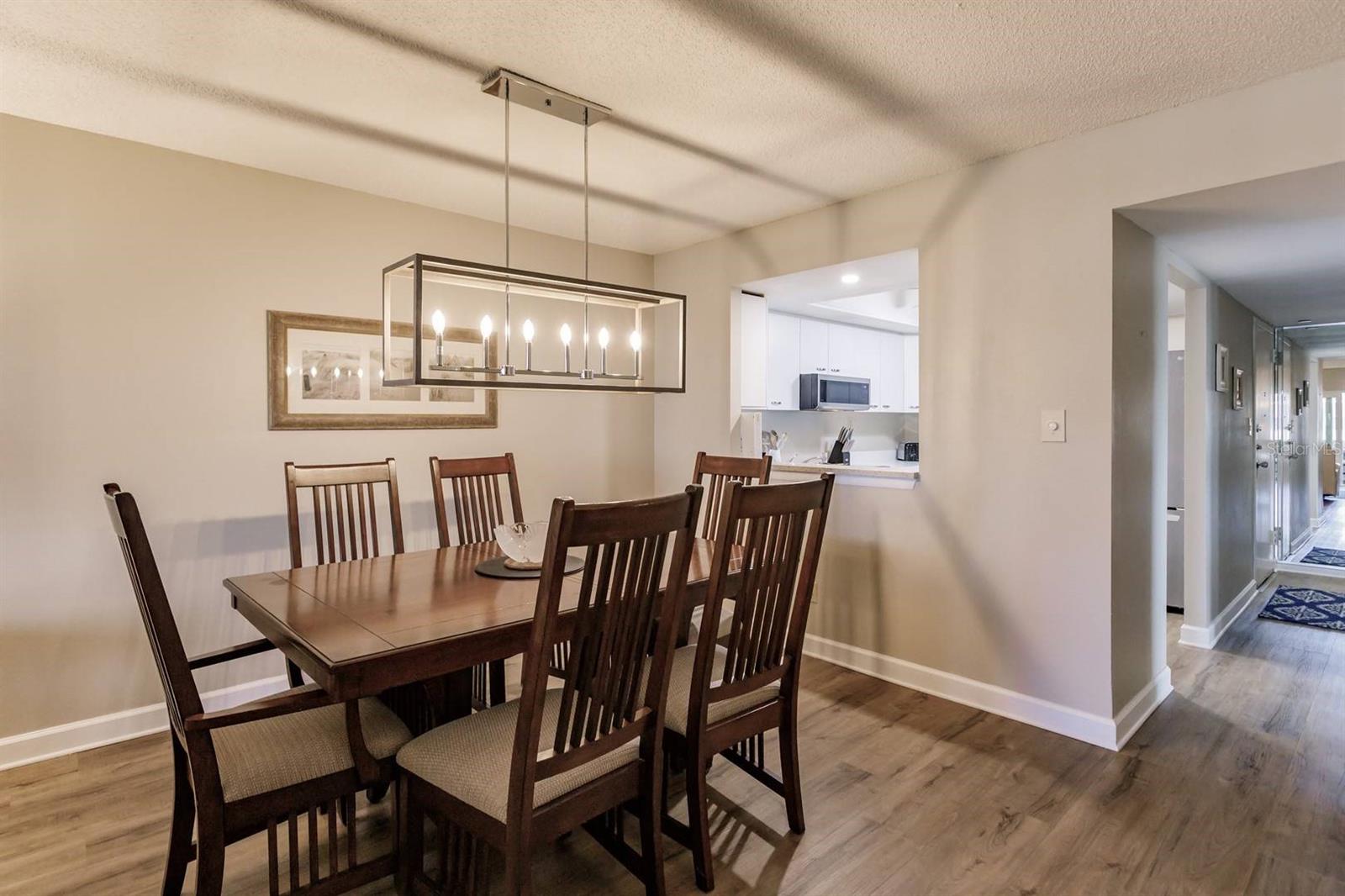 Image 11 of 27 For 1125 Peppertree Drive 701