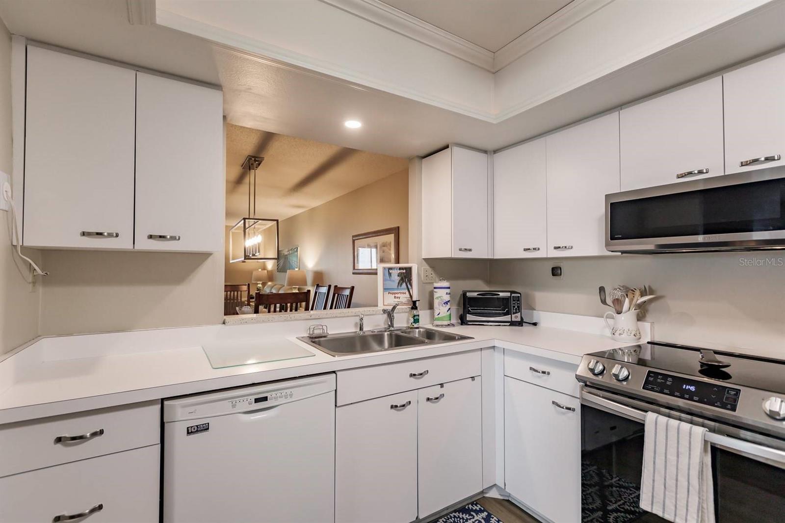 Image 6 of 27 For 1125 Peppertree Drive 701