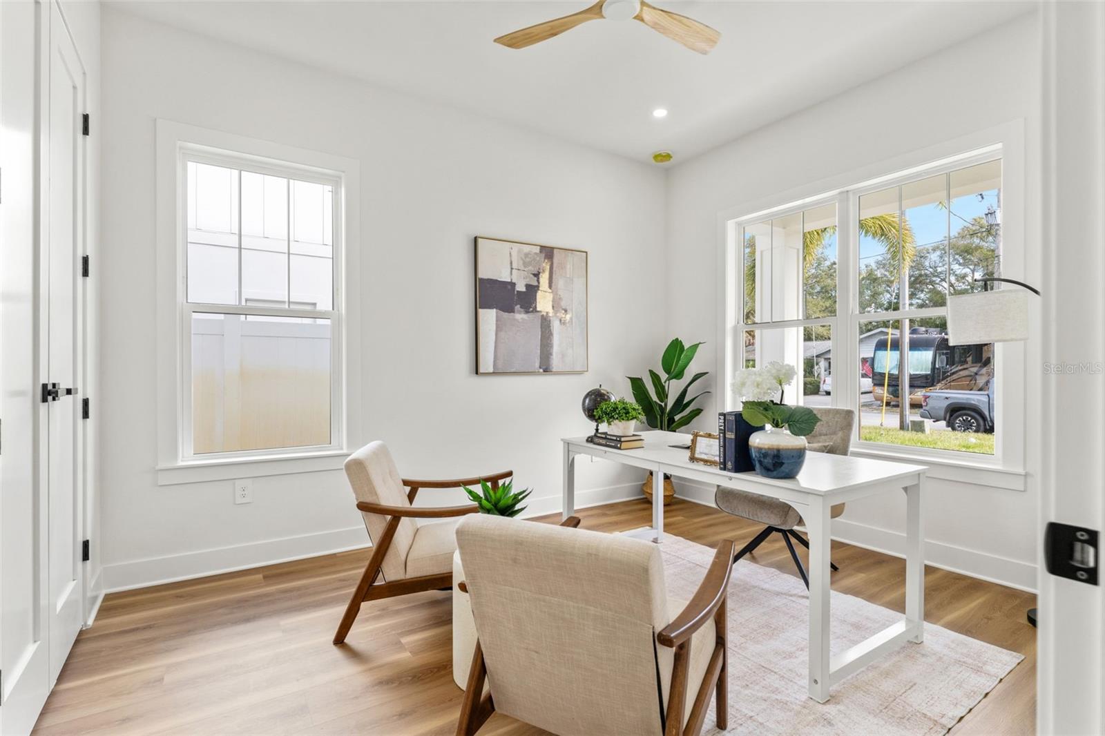 Image 16 of 51 For 10164 Hodson Place