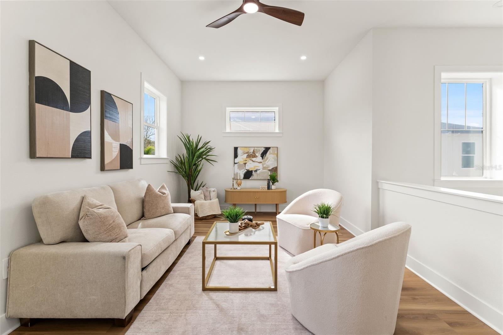 Image 23 of 51 For 10164 Hodson Place