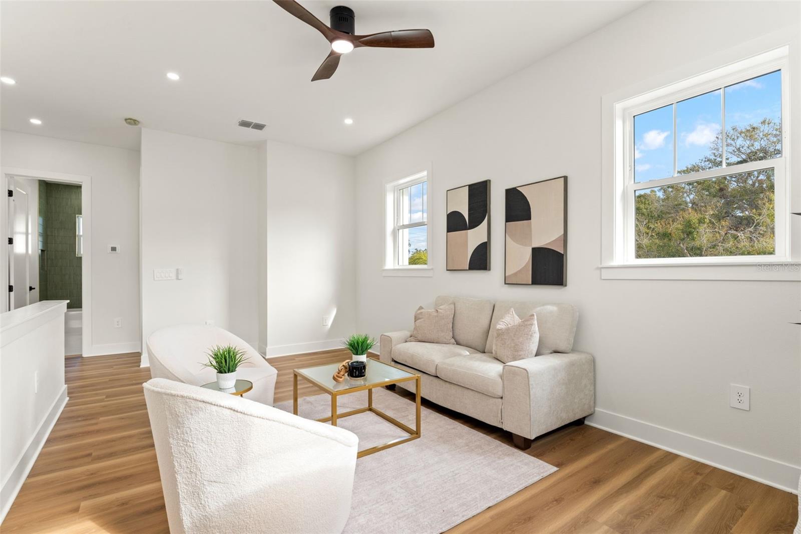 Image 24 of 51 For 10164 Hodson Place