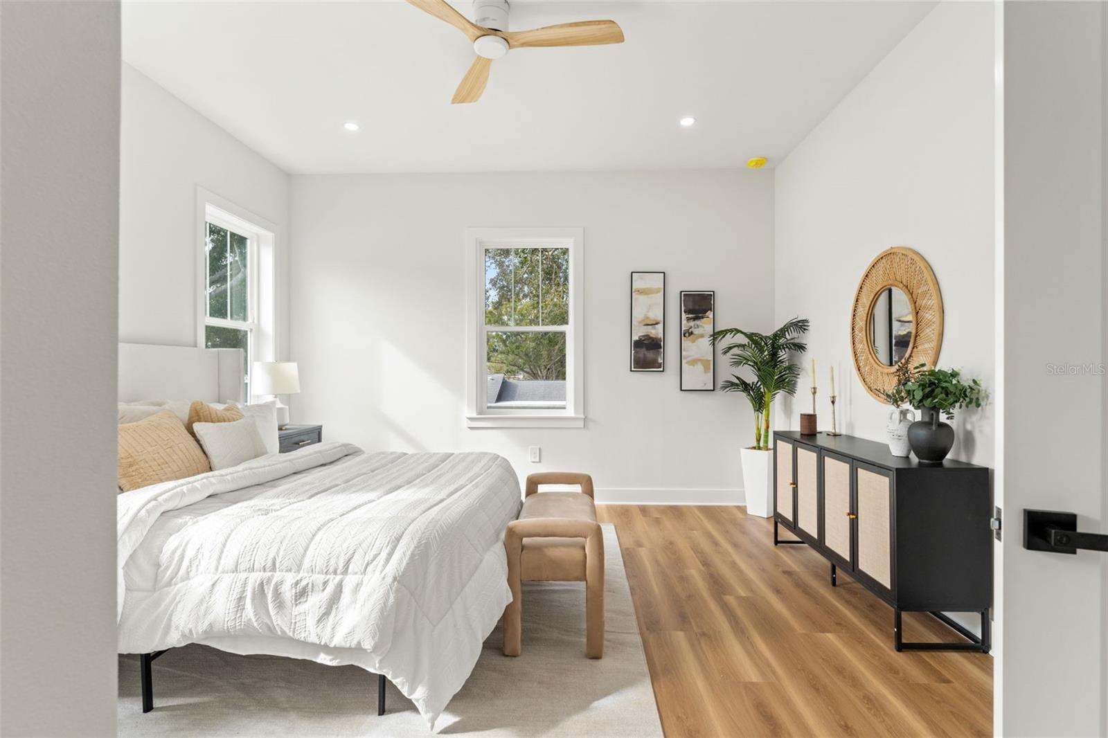 Image 26 of 51 For 10164 Hodson Place