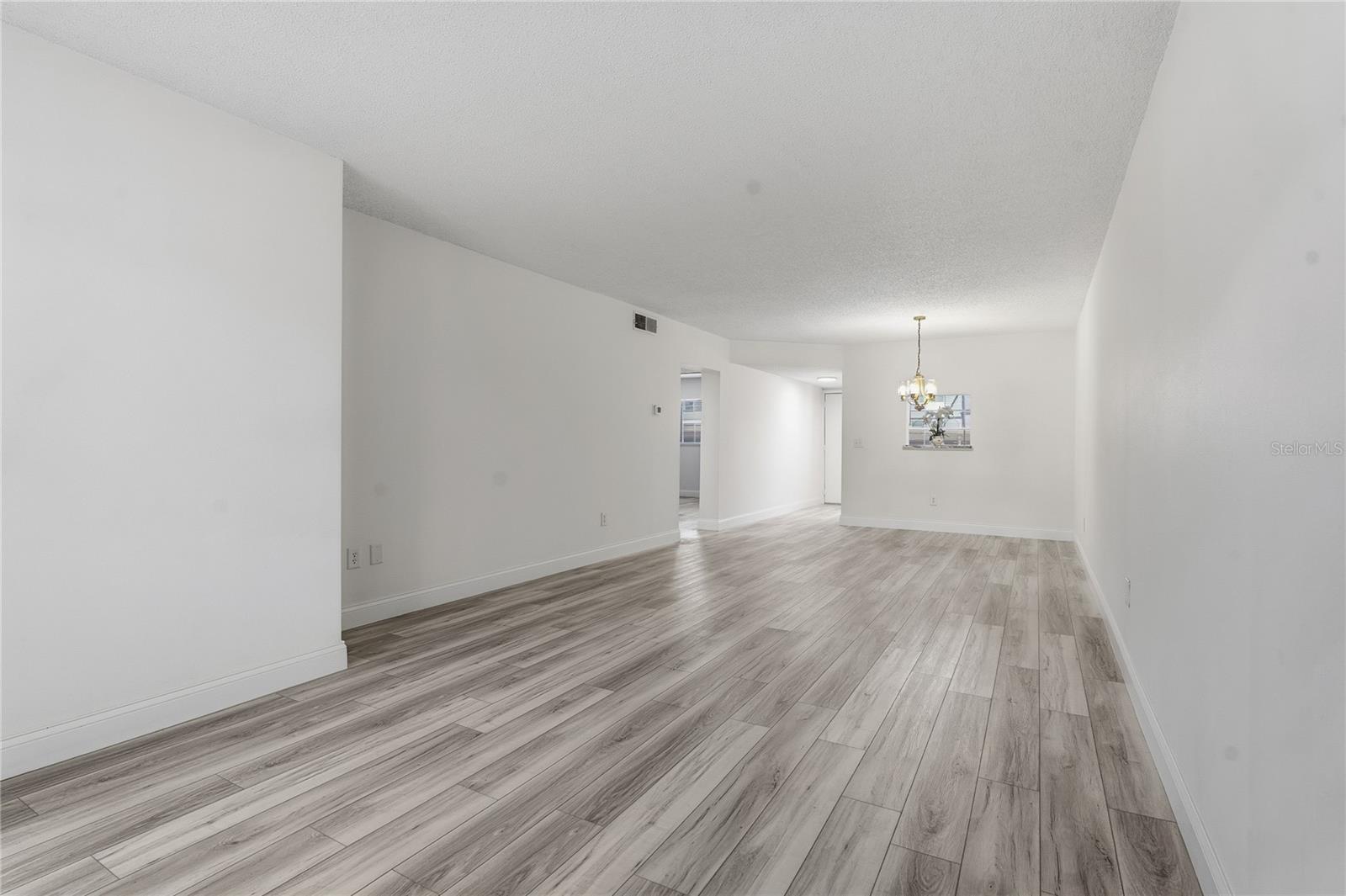 Image 12 of 47 For 1375 Doolittle Lane 103