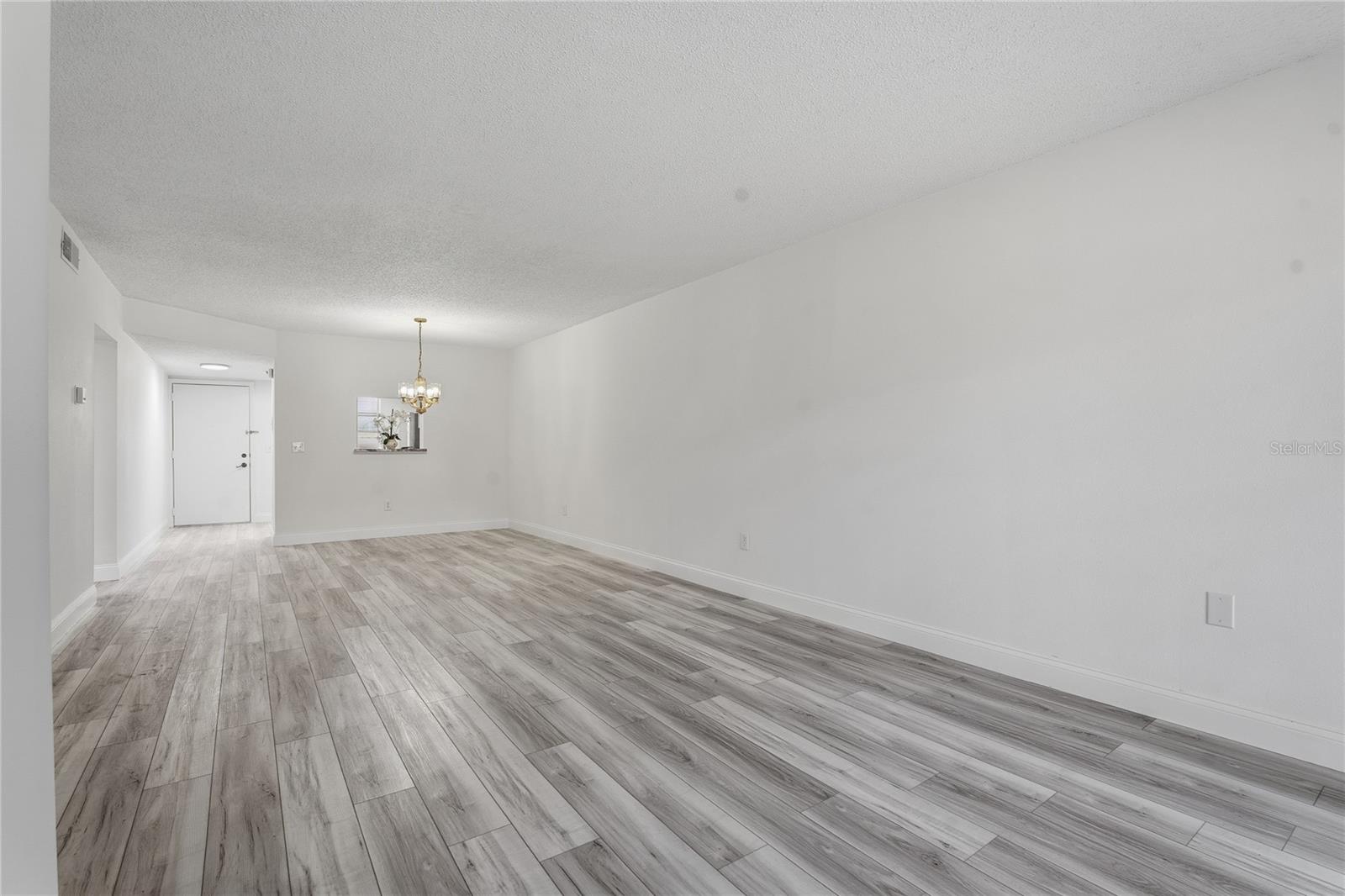 Image 13 of 47 For 1375 Doolittle Lane 103