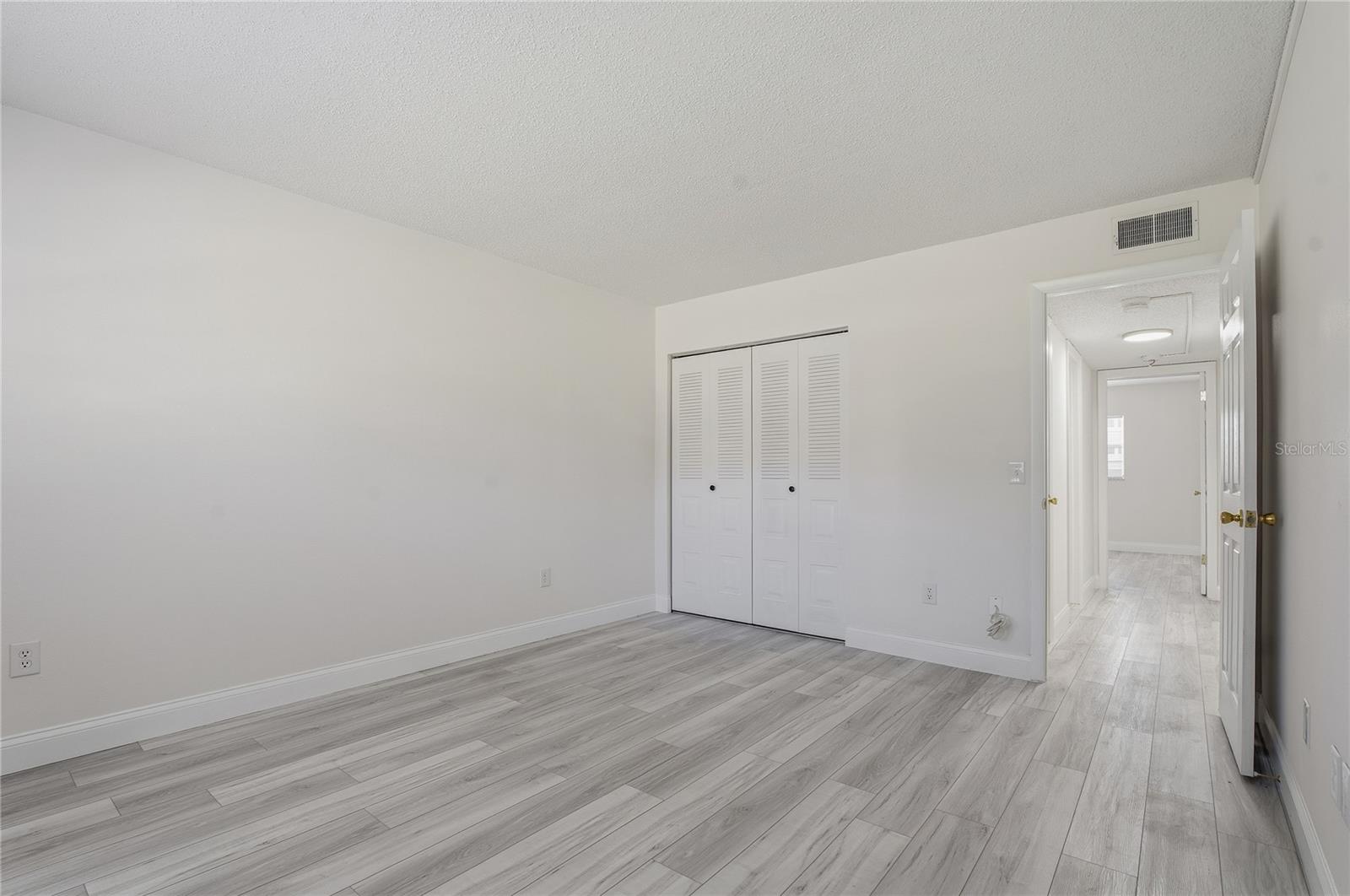 Image 23 of 47 For 1375 Doolittle Lane 103