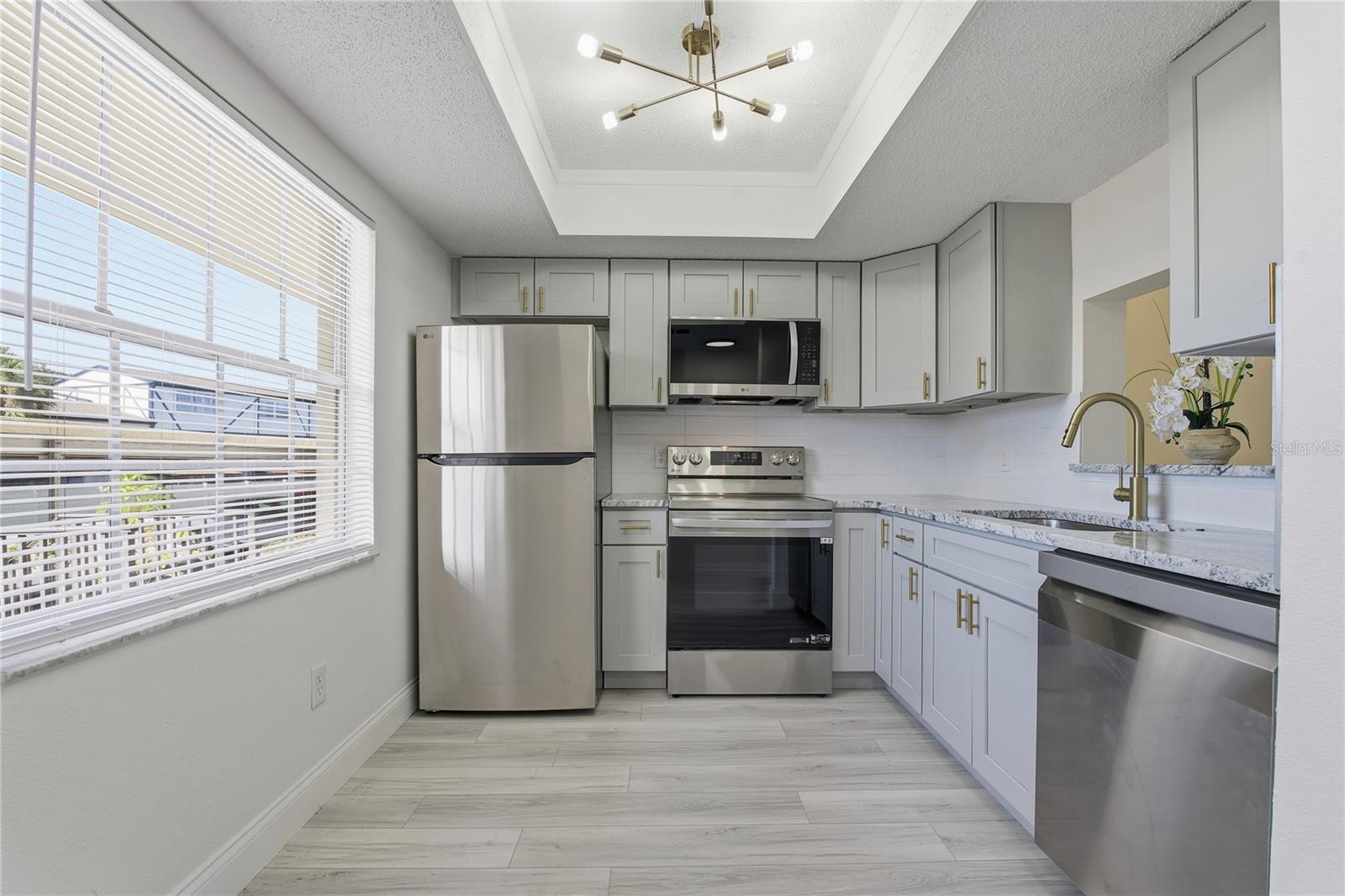 Image 7 of 47 For 1375 Doolittle Lane 103