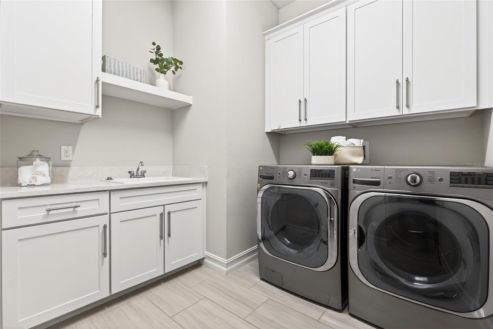 Image 34 of 96 For 18215 Leafmore Street