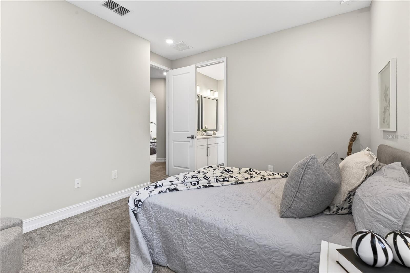 Image 43 of 96 For 18215 Leafmore Street