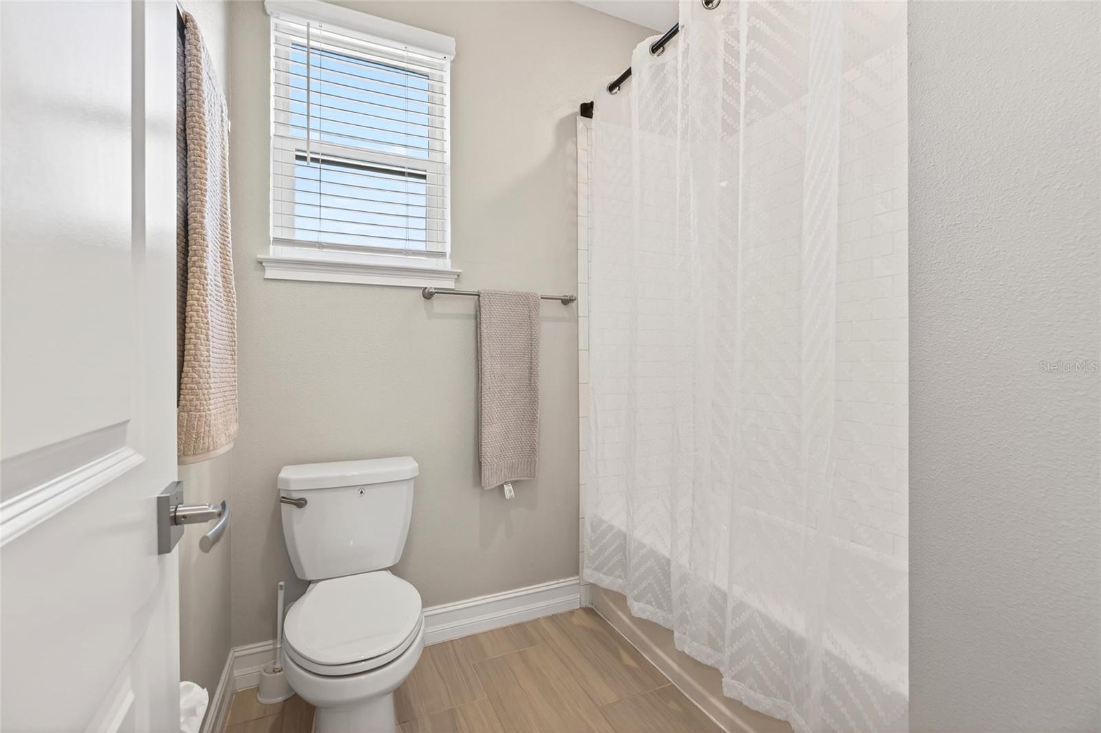 Image 45 of 96 For 18215 Leafmore Street