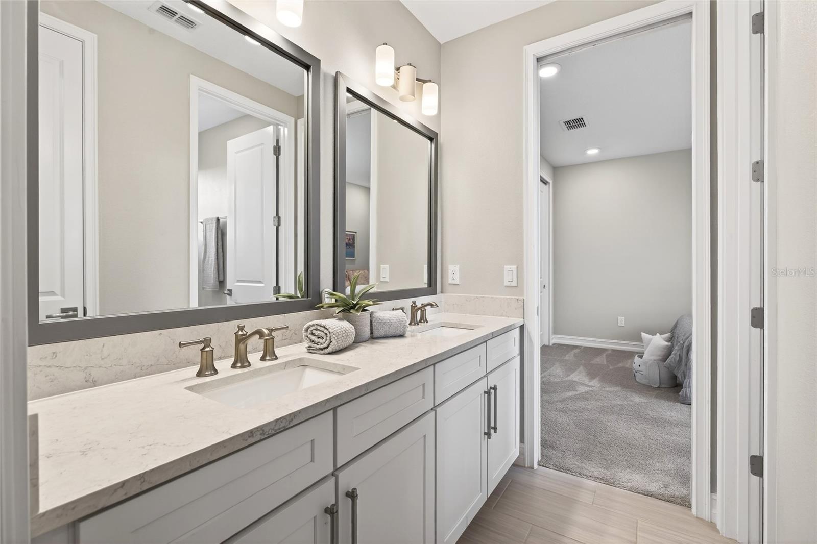 Image 46 of 96 For 18215 Leafmore Street