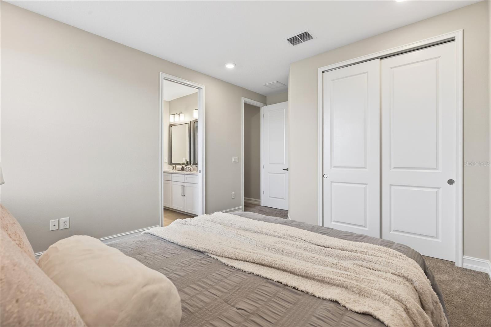 Image 48 of 96 For 18215 Leafmore Street