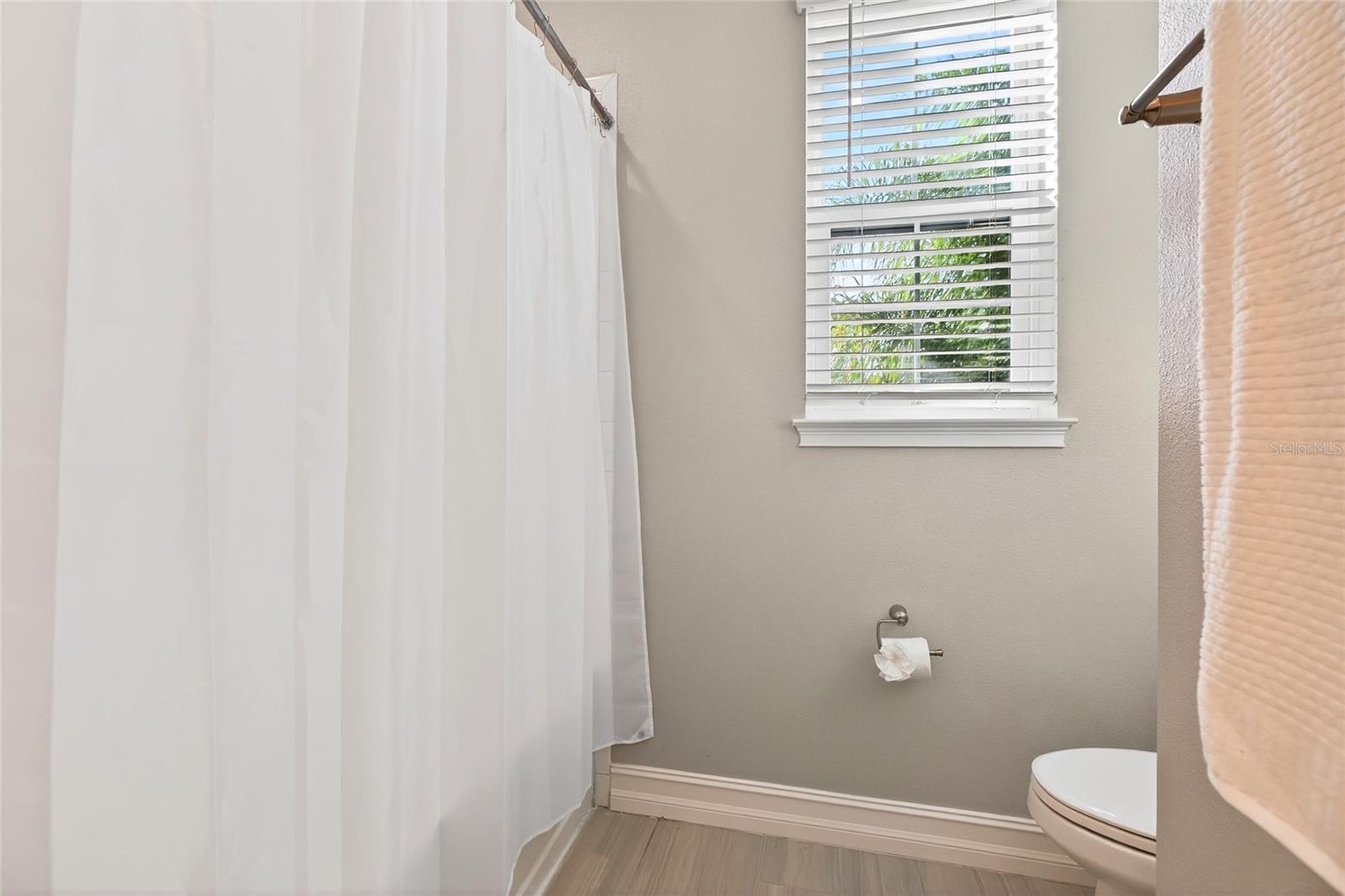 Image 53 of 96 For 18215 Leafmore Street