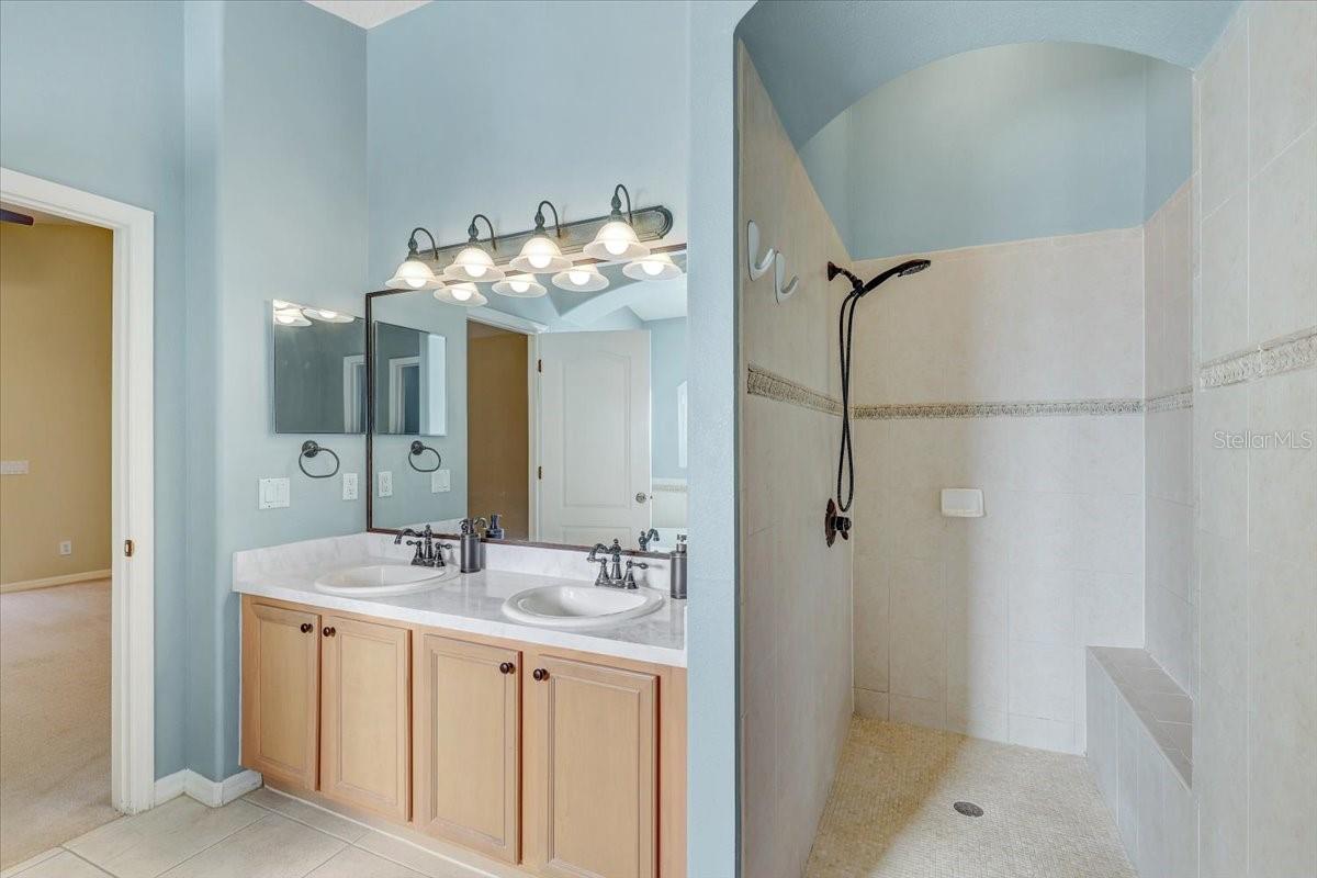 Image 28 of 48 For 15129 Shearcrest Drive