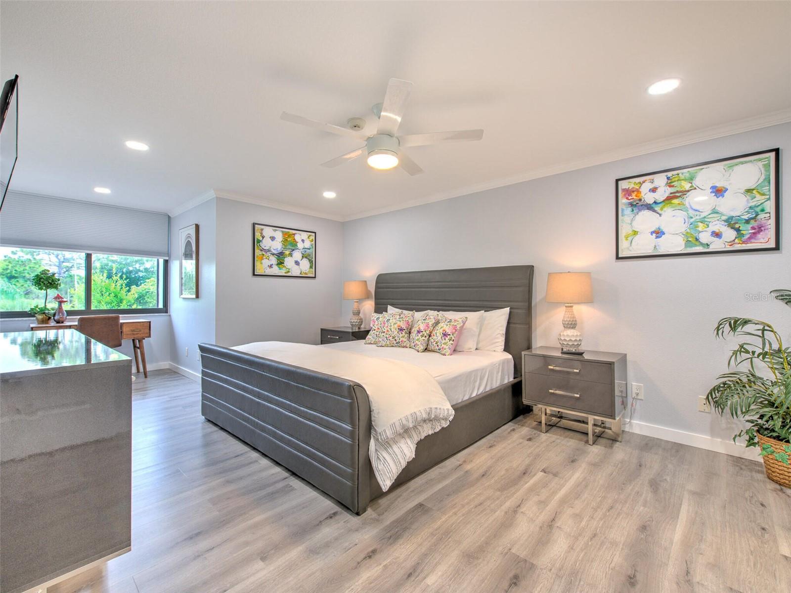 Image 17 of 58 For 706 Bayport Way 706