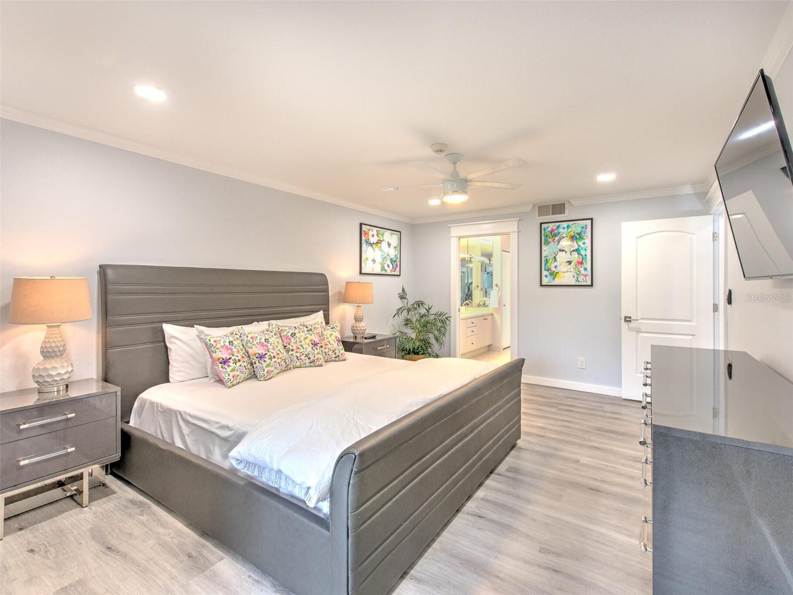 Image 19 of 58 For 706 Bayport Way 706