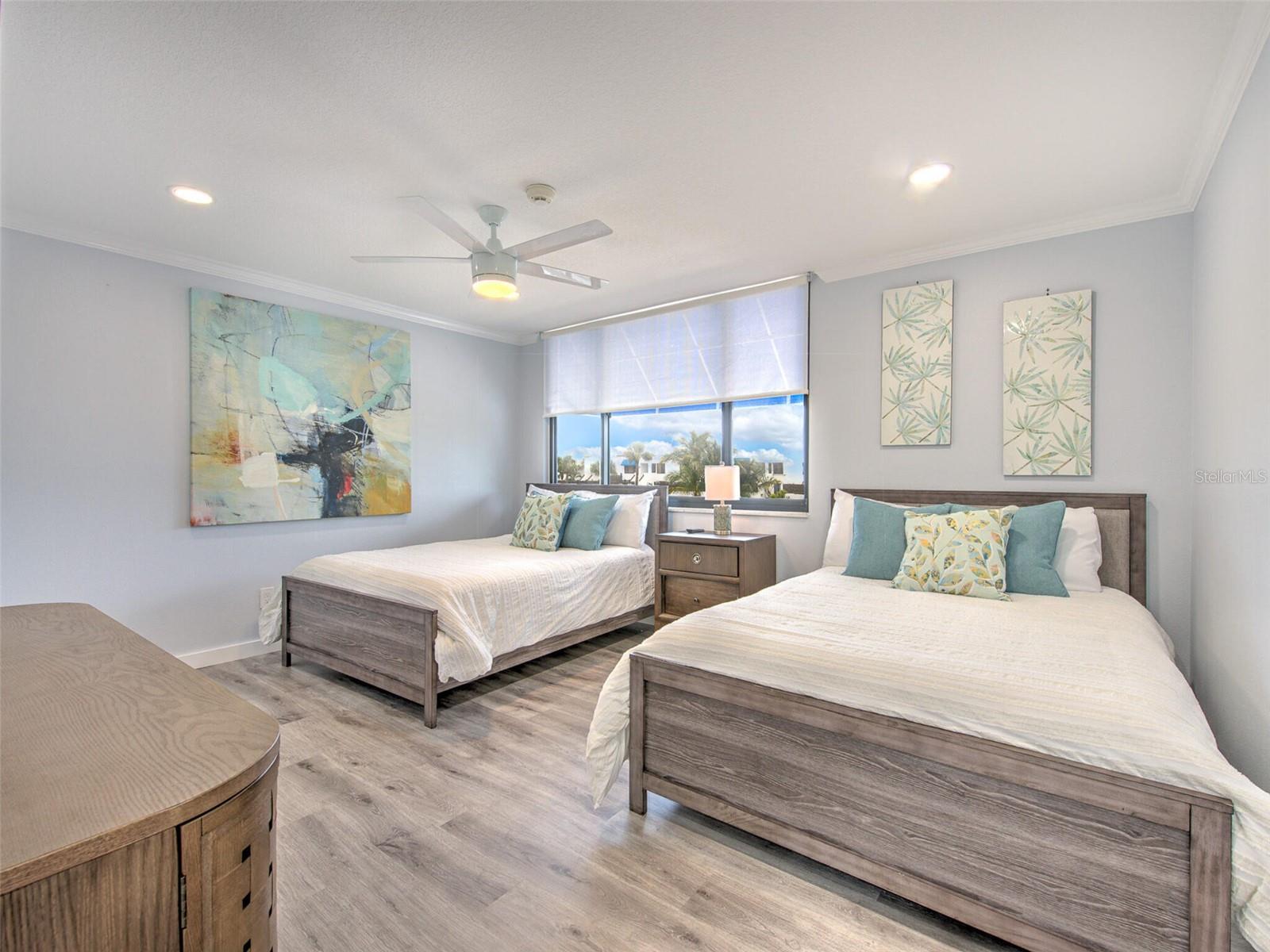 Image 23 of 58 For 706 Bayport Way 706