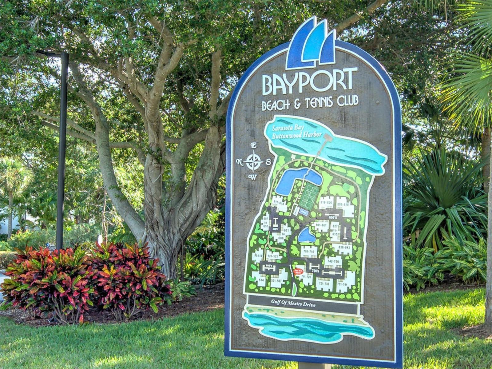 Image 28 of 58 For 706 Bayport Way 706