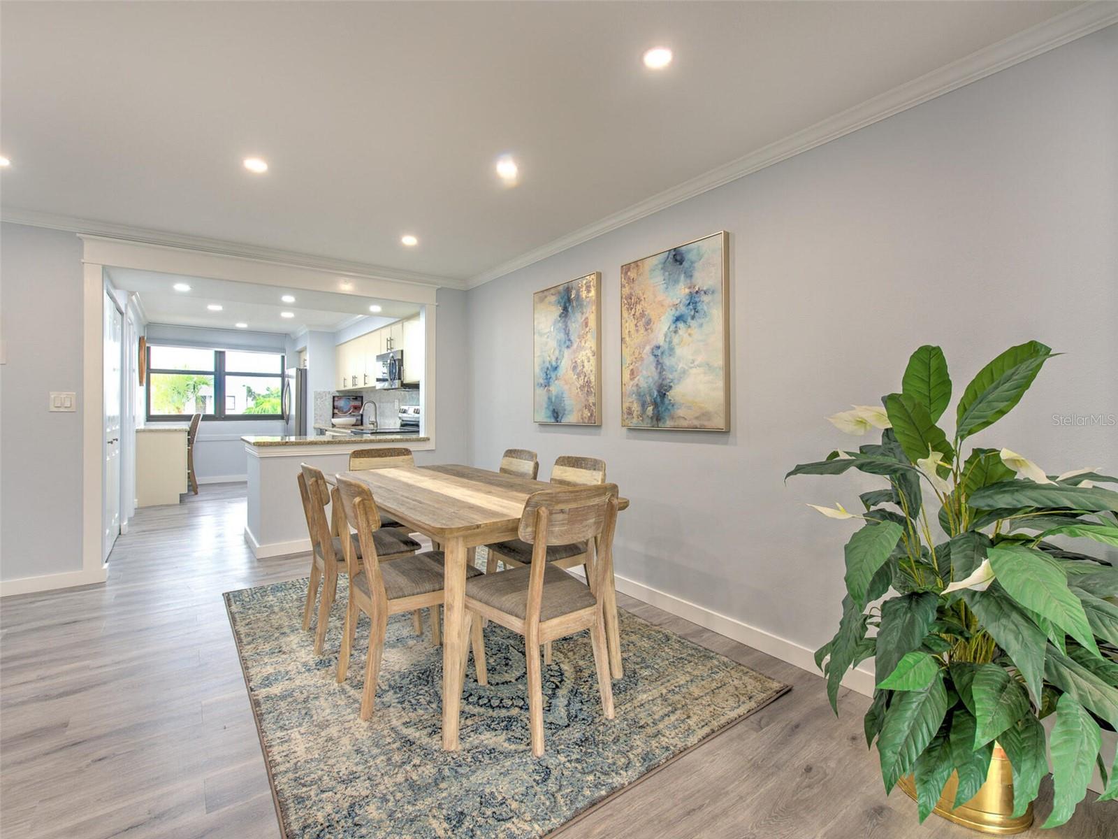 Image 9 of 58 For 706 Bayport Way 706