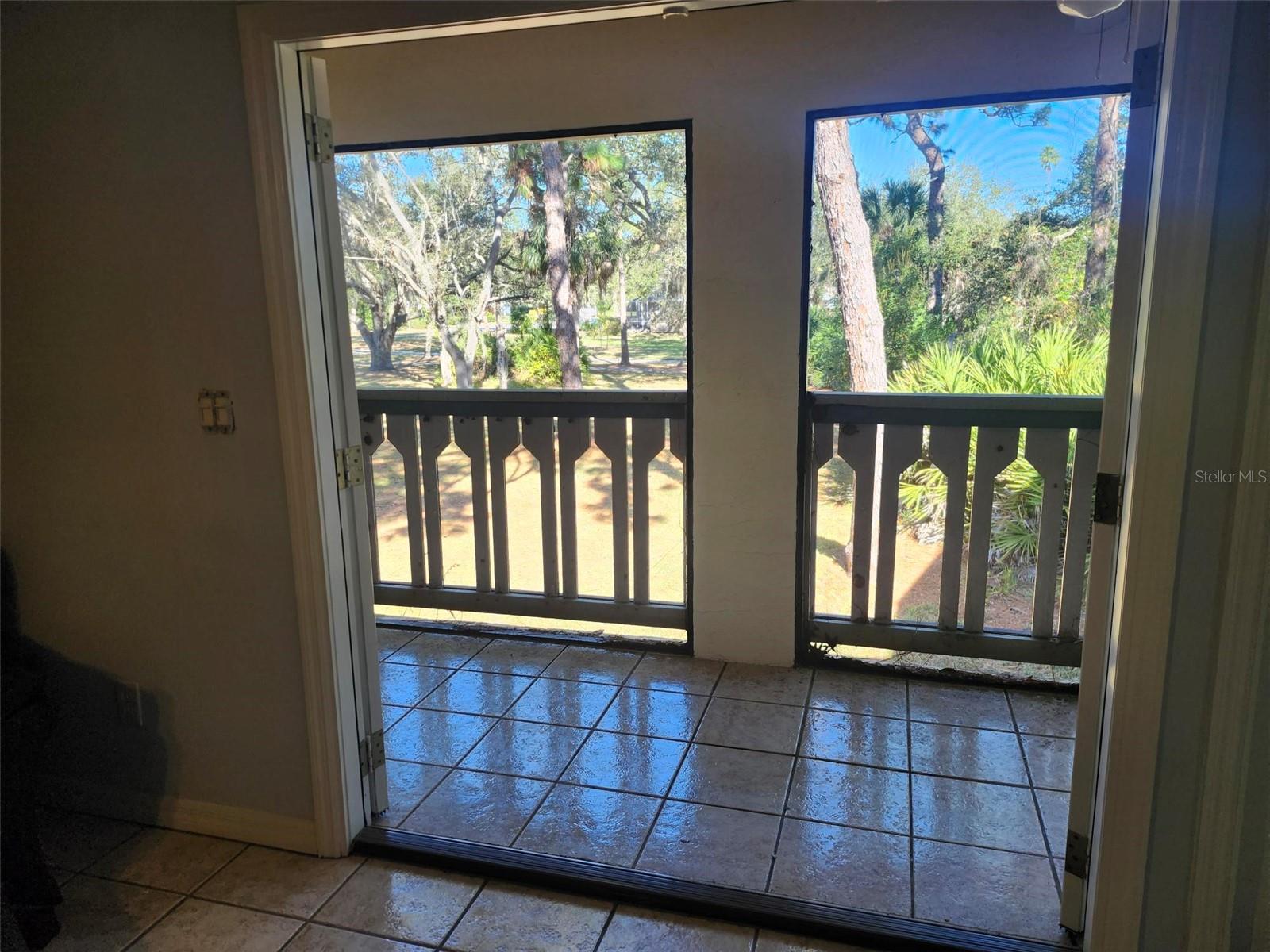 Image 15 of 25 For 380 Bayshore Boulevard 204