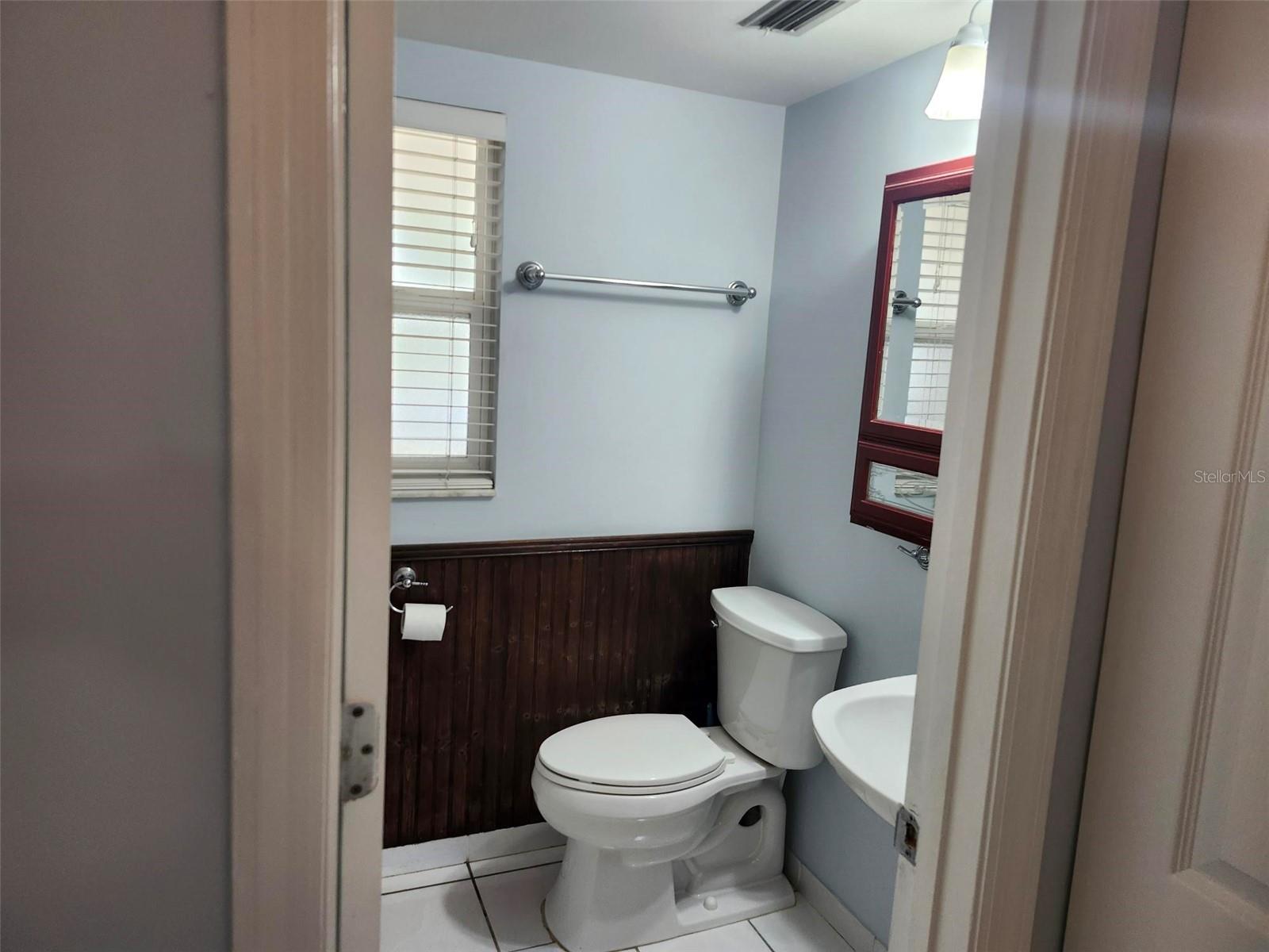 Image 16 of 25 For 380 Bayshore Boulevard 204