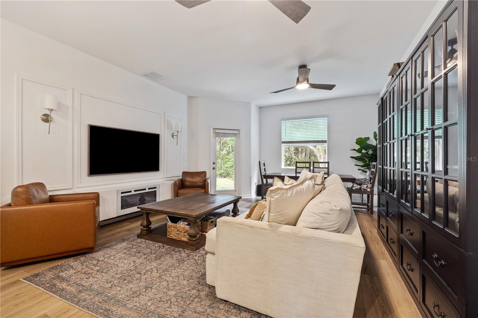 Image 11 of 29 For 10070 Trumpet Honeysuckle Way