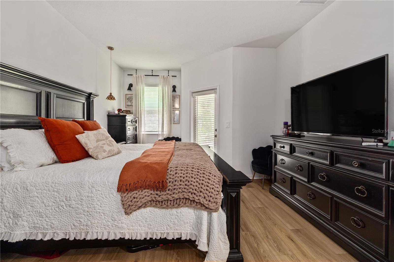 Image 15 of 29 For 10070 Trumpet Honeysuckle Way