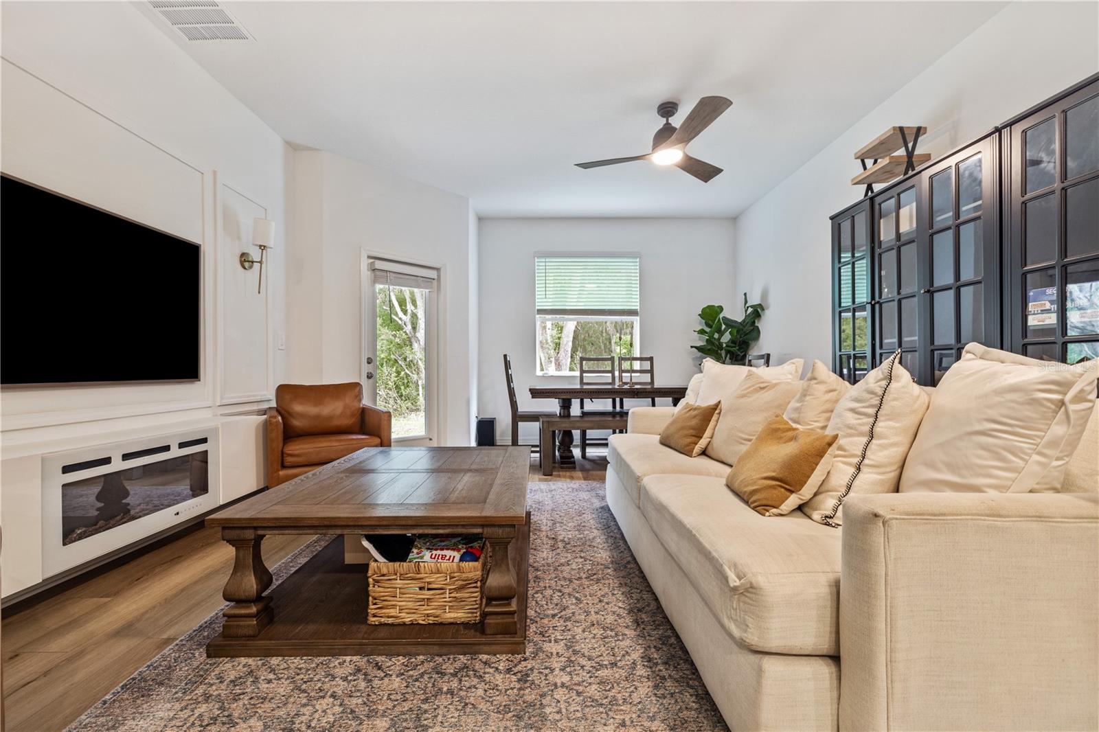 Image 9 of 29 For 10070 Trumpet Honeysuckle Way