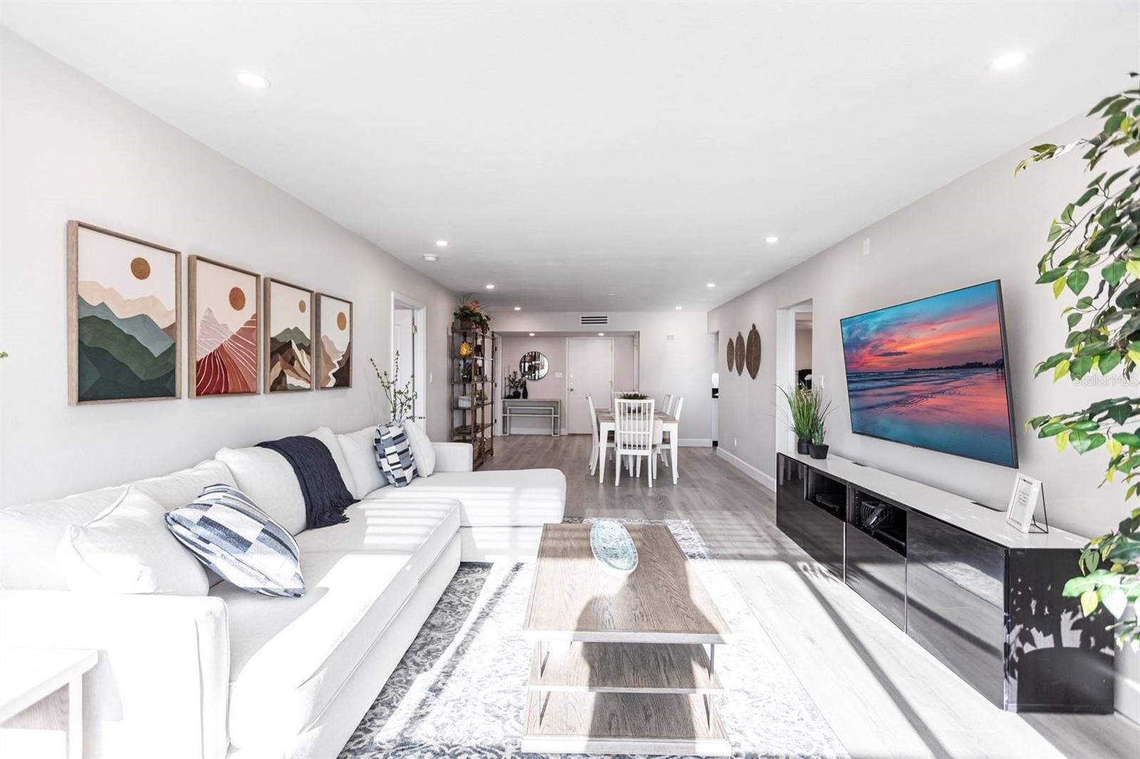 Image 3 of 26 For 1125 Peppertree Drive 402