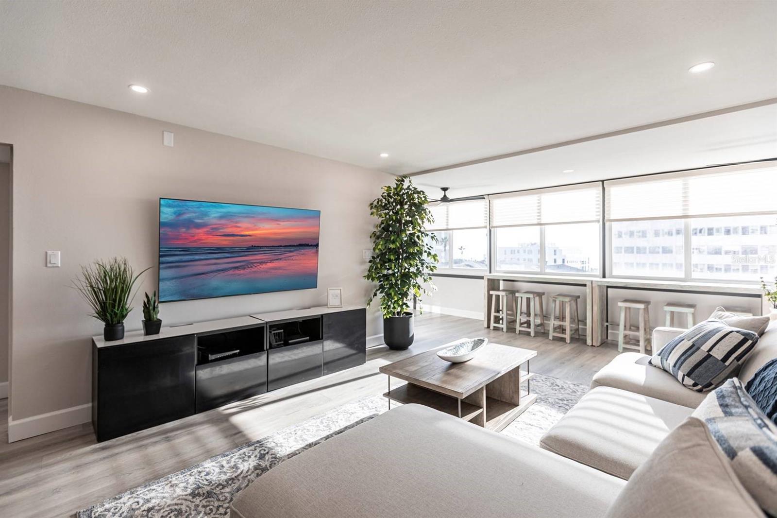 Image 5 of 26 For 1125 Peppertree Drive 402