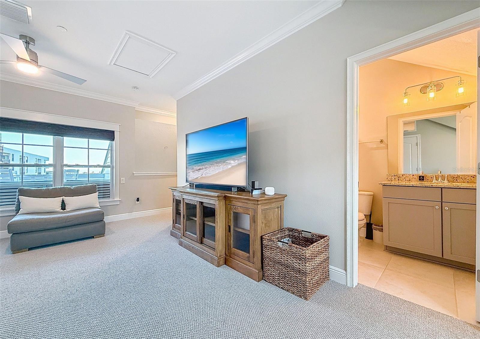 Image 9 of 84 For 19915 Gulf Blvd 605  605