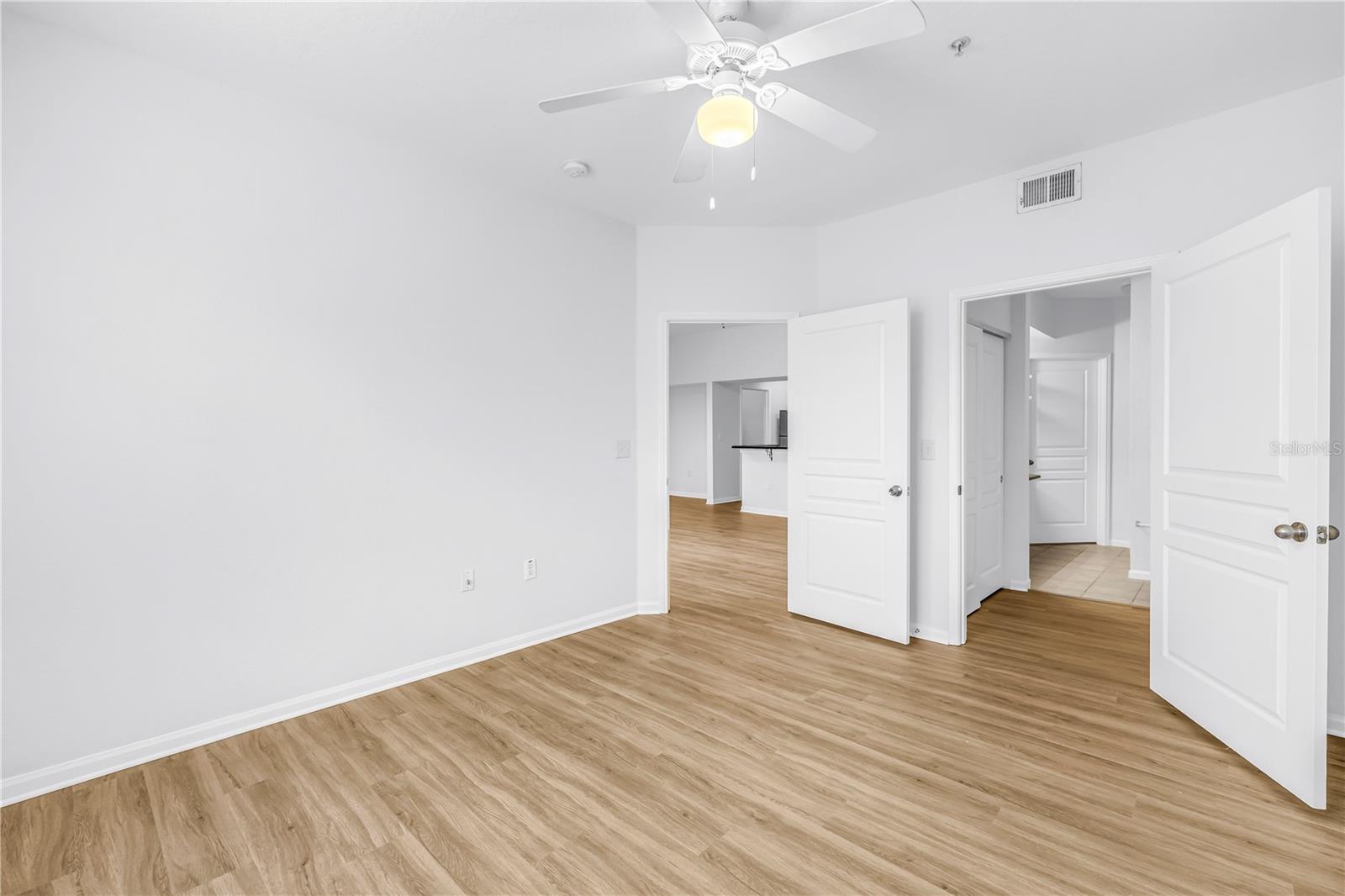 Image 19 of 44 For 5125 Palm Springs Boulevard 4305