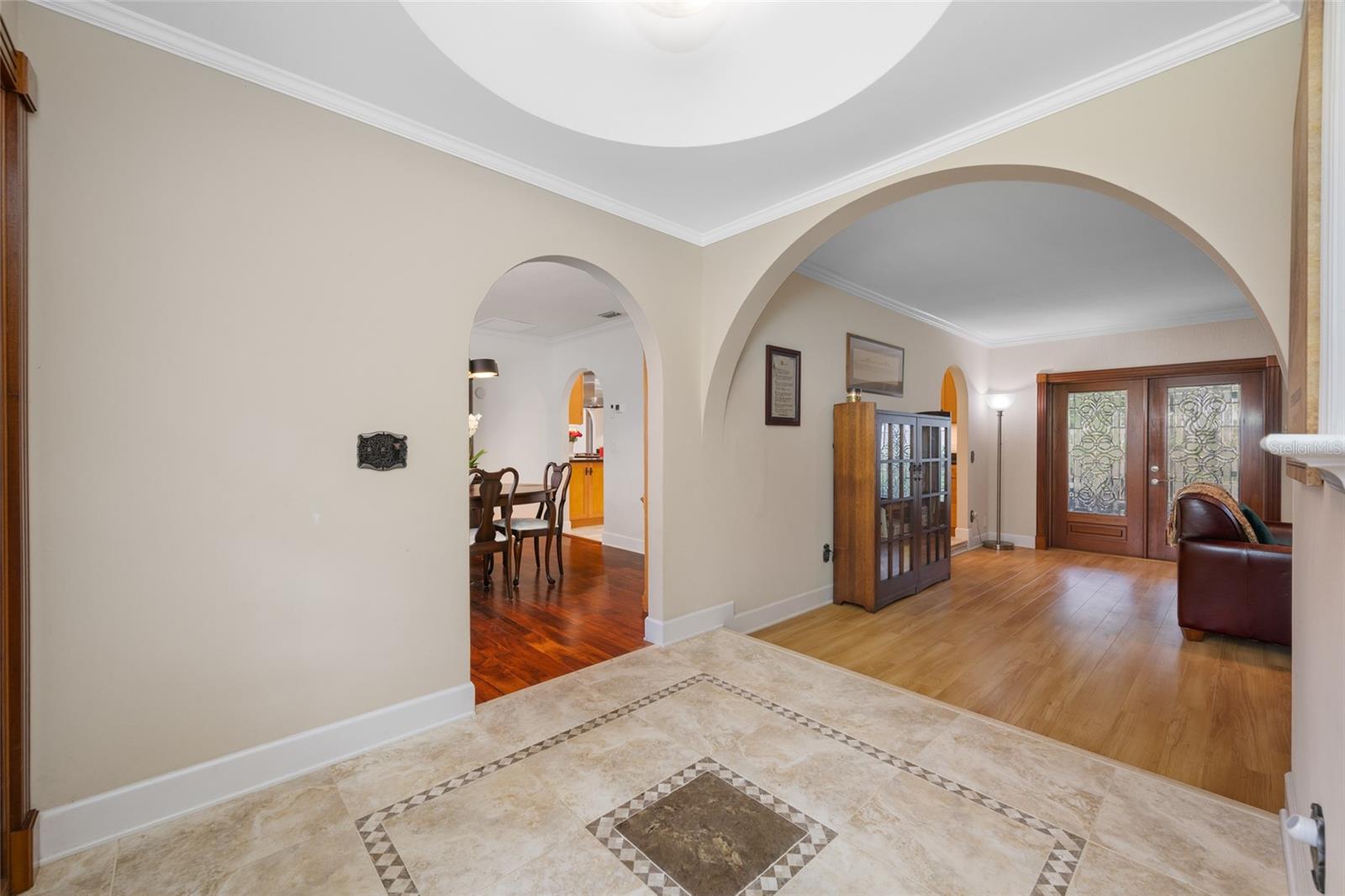 Image 17 of 84 For 1813 Riverhills Drive