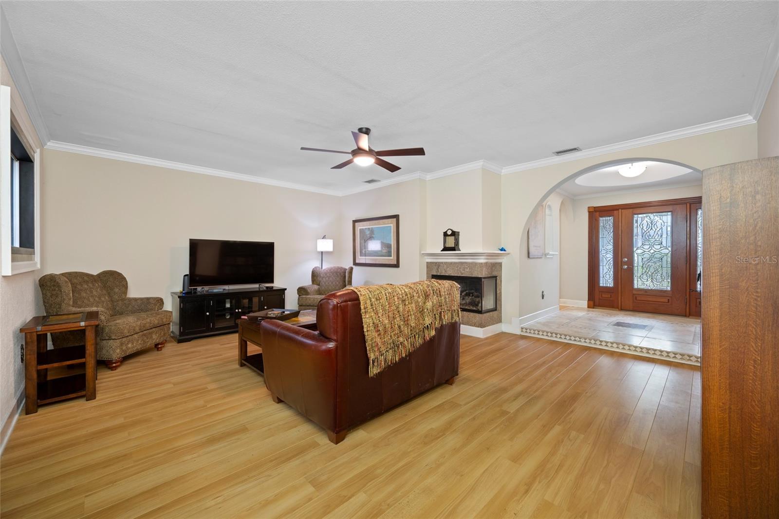 Image 21 of 84 For 1813 Riverhills Drive