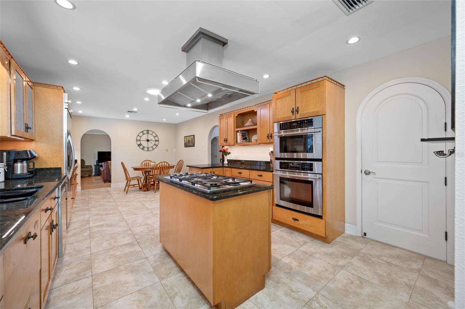 Image 29 of 84 For 1813 Riverhills Drive