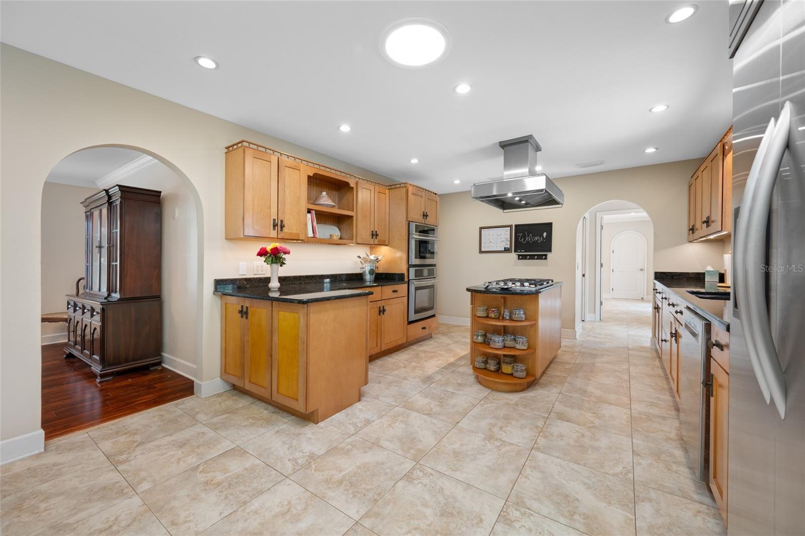 Image 31 of 84 For 1813 Riverhills Drive