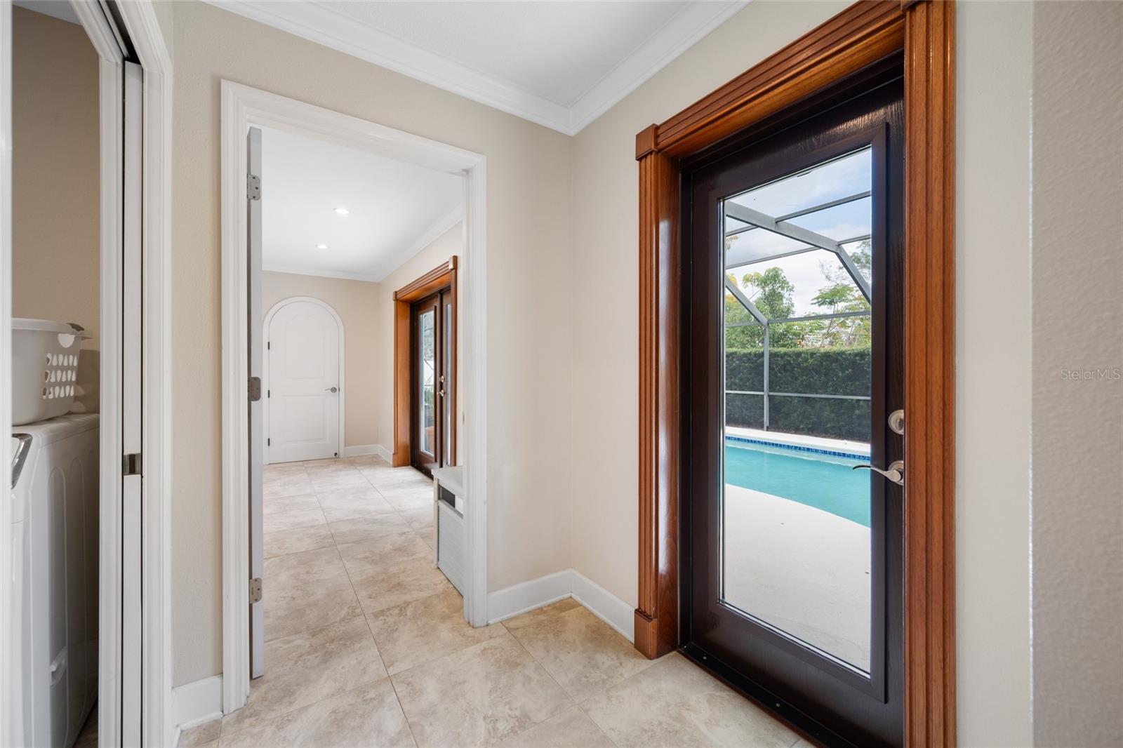 Image 36 of 84 For 1813 Riverhills Drive